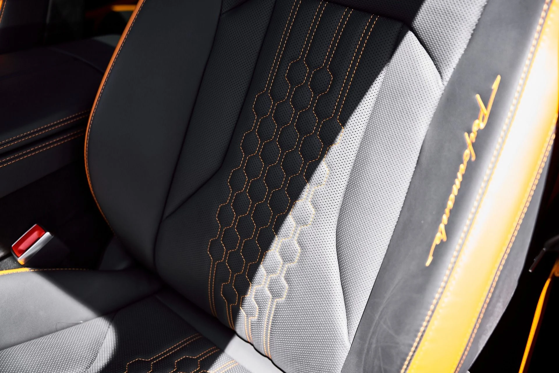 mph057_2872825704_Used_2023_Lamborghini_Urus_Performante_1778288958_0965c572bf