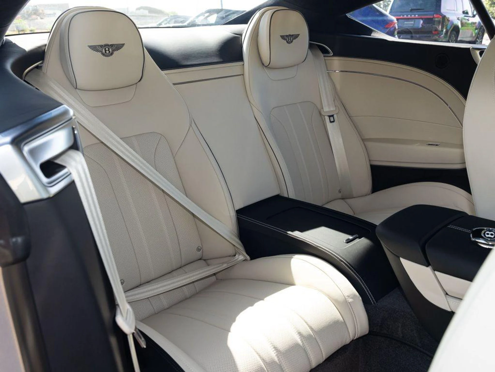 mph057_2873938351_514426020_69ea4165a250cd82d00a2503_6bce093b3f