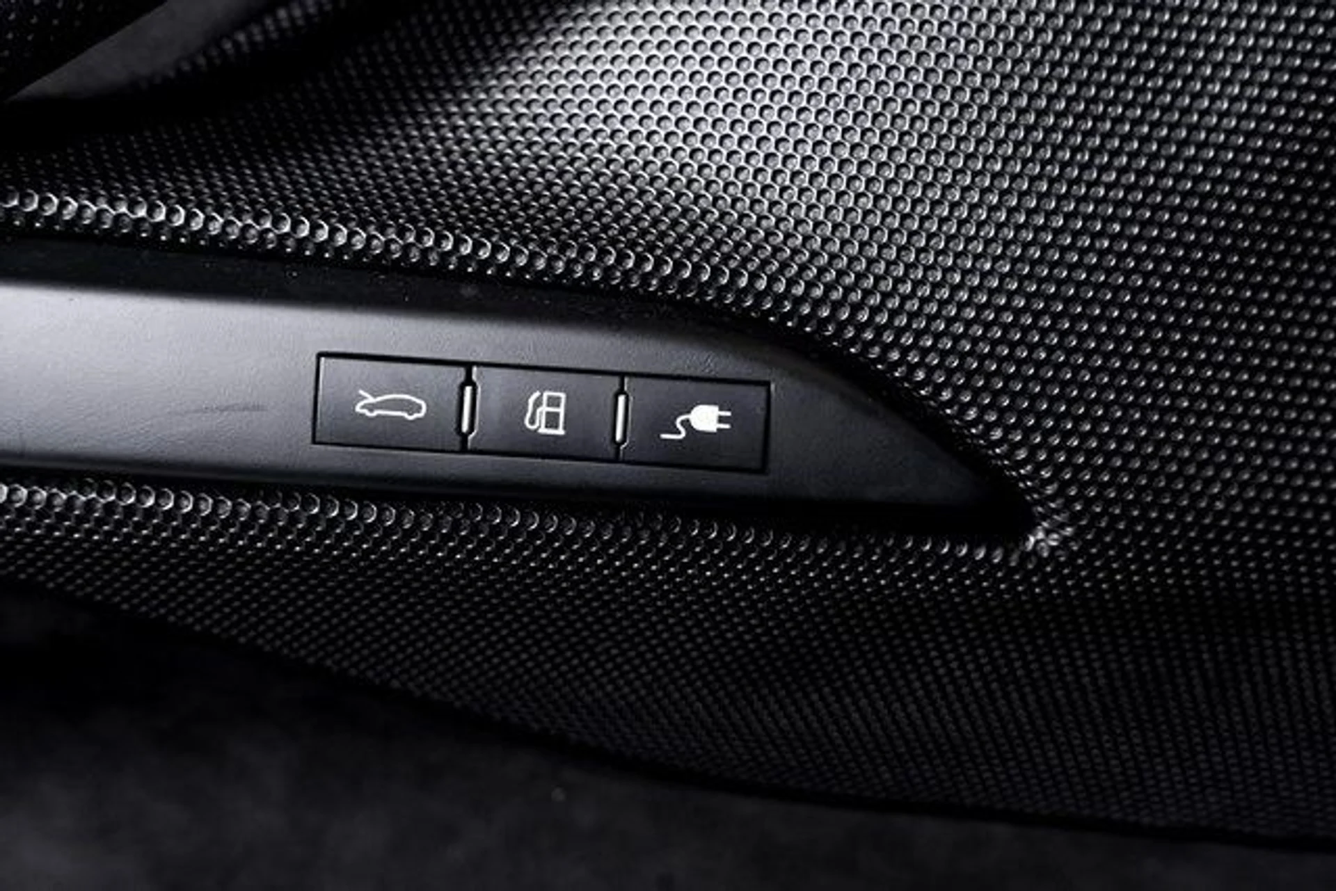 mph057_2877670872_9608f25e30224393639137acb86fea9ax_d9e2b70f13