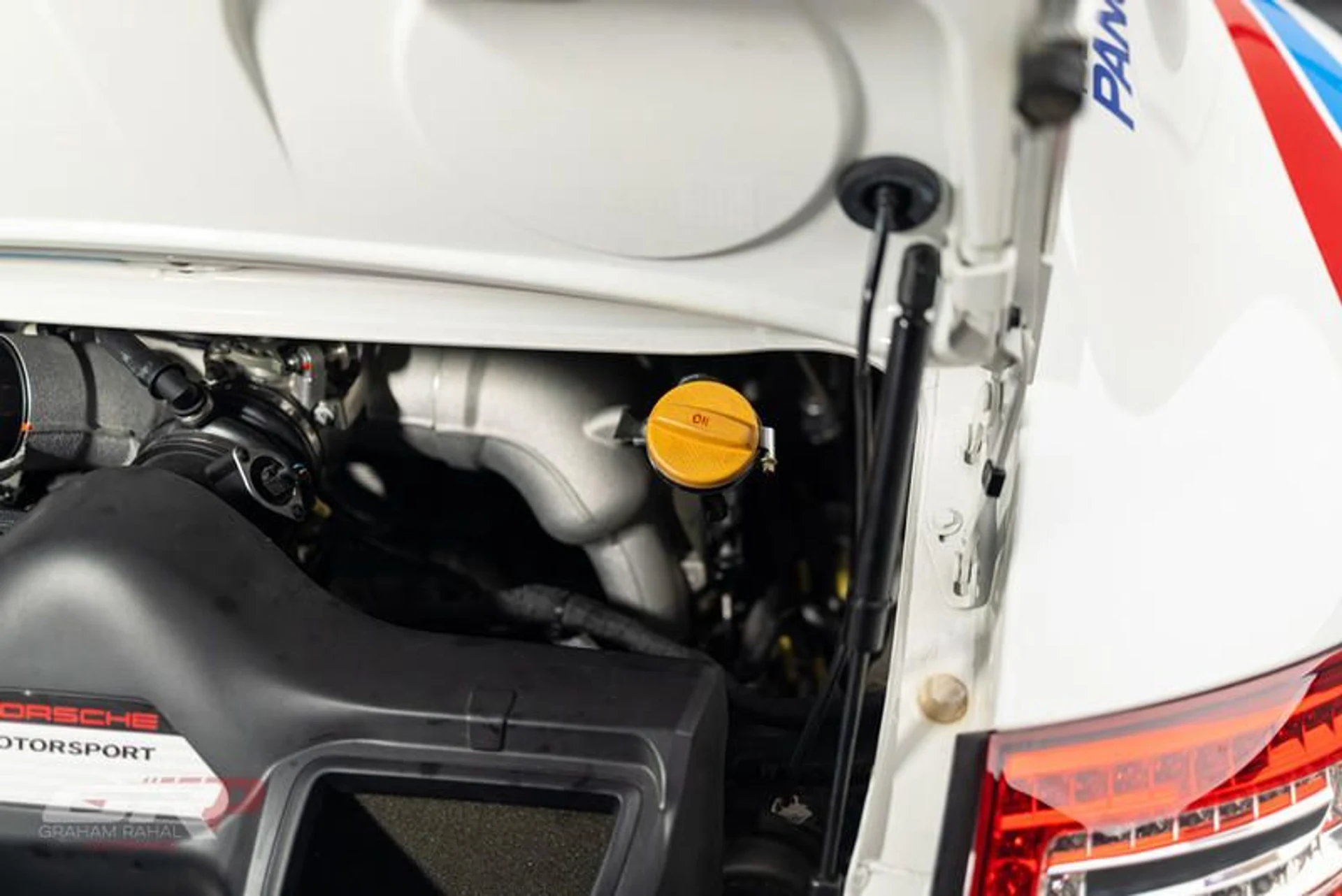 mph057_294438135_559215_C7_901_F_443_D_BE_2_B_110_B0_B50_ED_90_9f77466e75