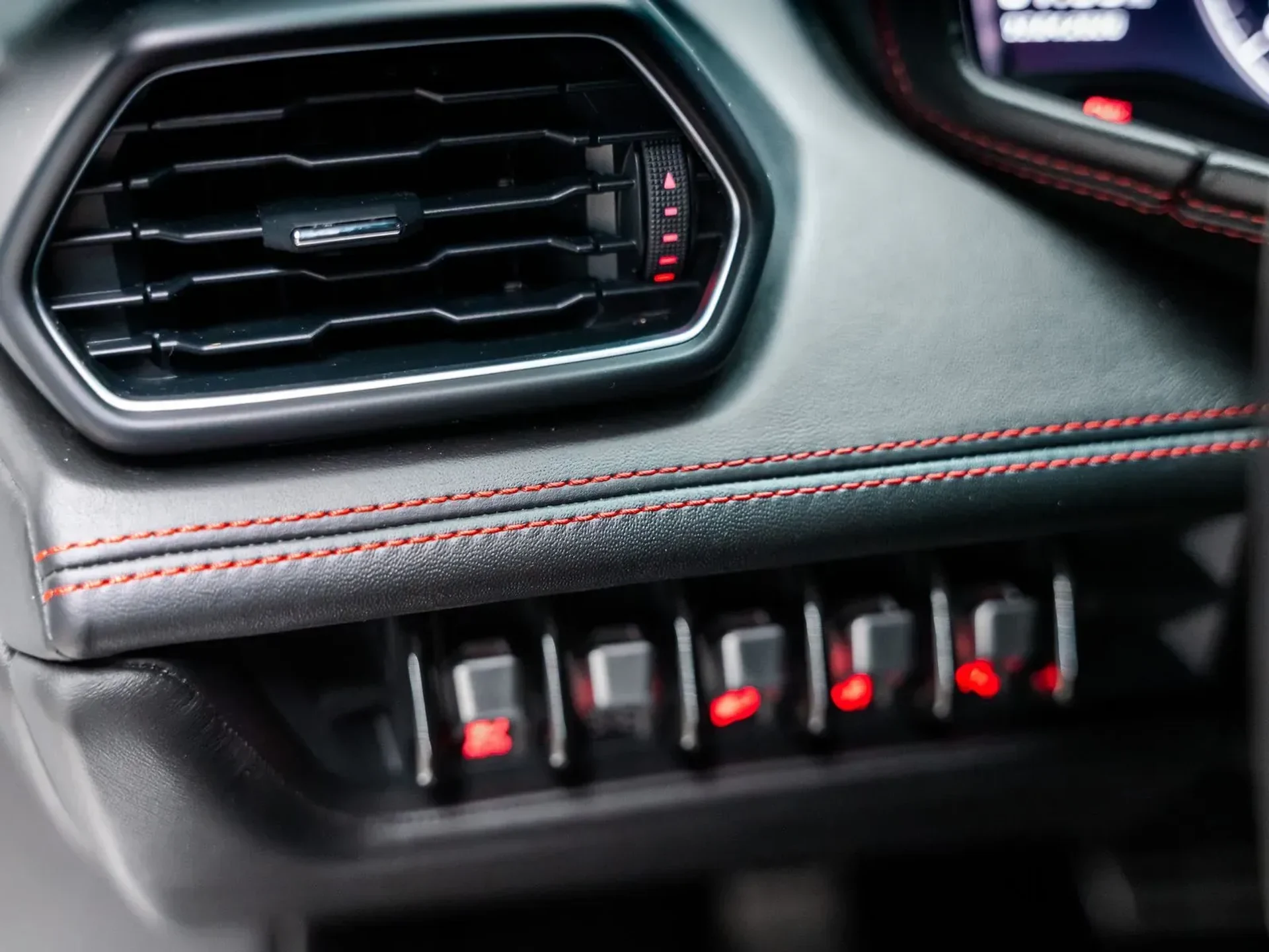 mph057_294851154_b7014d5d_e58b_4cac_8e85_db966e91c29f_65af0bca27