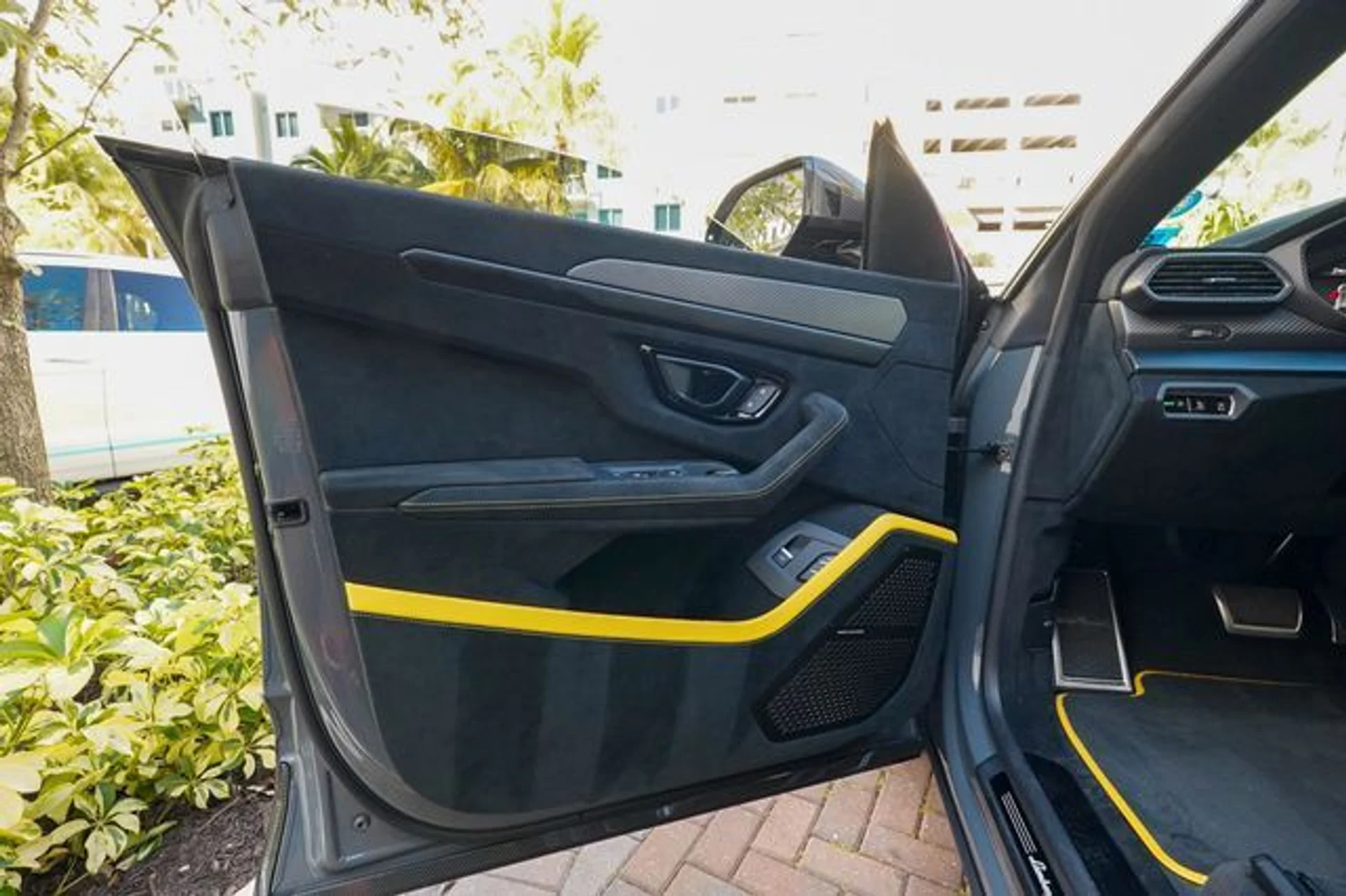 mph057_2949103765_22982653_58_a6ca9c8c97