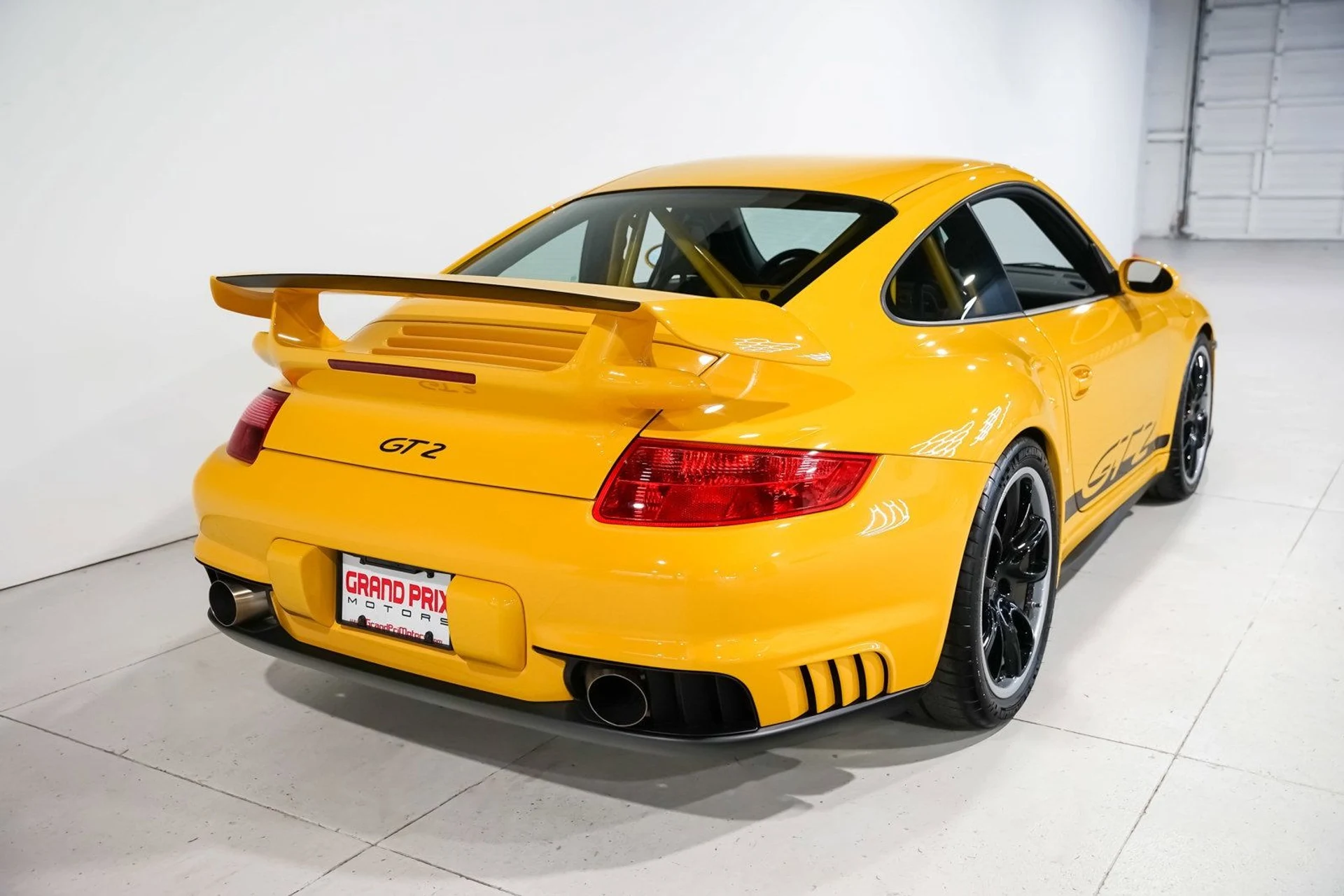 mph057_2985575243_0e430f582c4be2baa617f17ae855dca1x_6e119c2bab