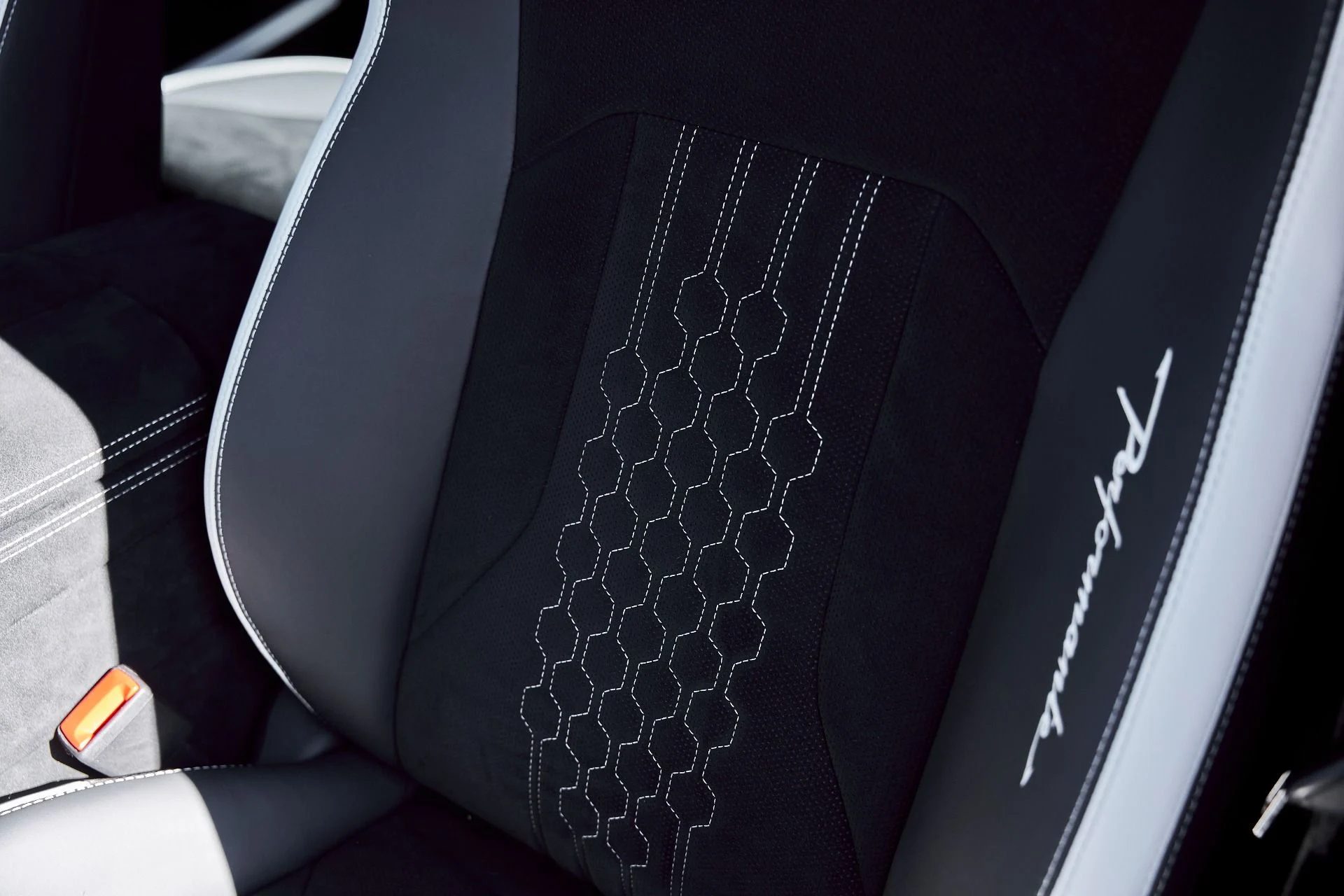 mph057_2987920318_Used_2024_Lamborghini_Urus_Performante_1767668043_a22d9c9efe