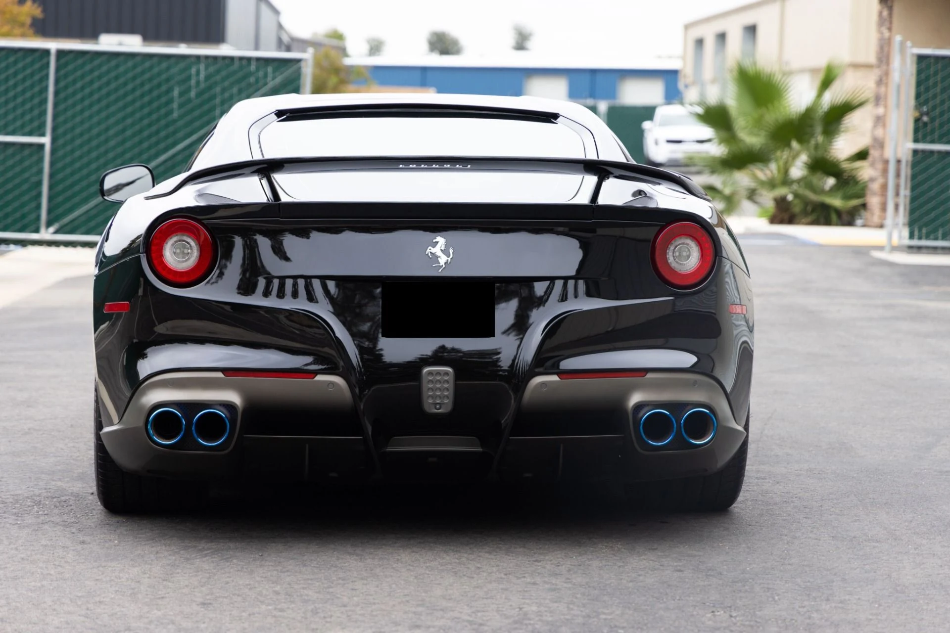 mph057_3024011691_Used_2014_Ferrari_F12berlinetta_1761682379_907323e831