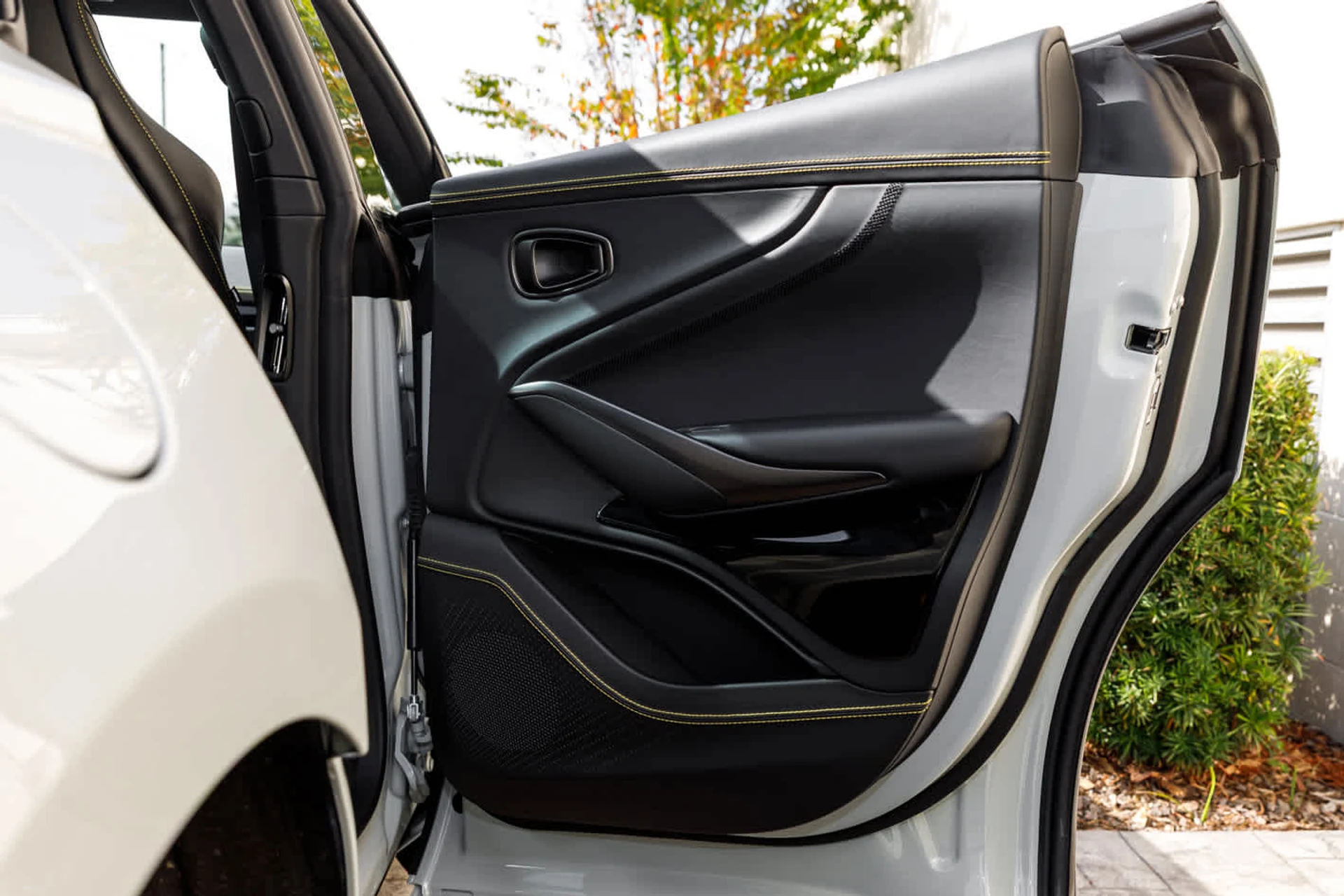 mph057_3065025378_58_157ba39977