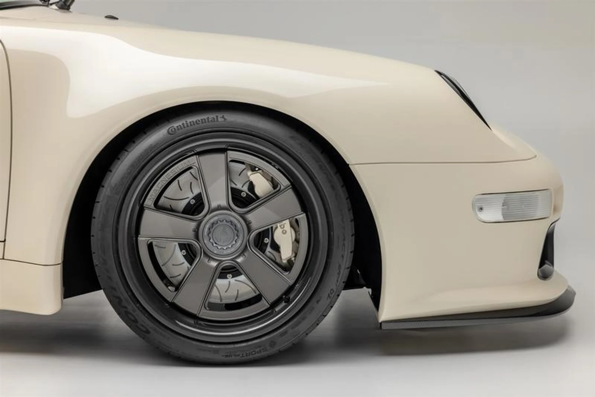 mph057_30916316_61_BF_864_E_4_D3_E_42_F4_B3_B7_DB_096548_B806_12286e5e44