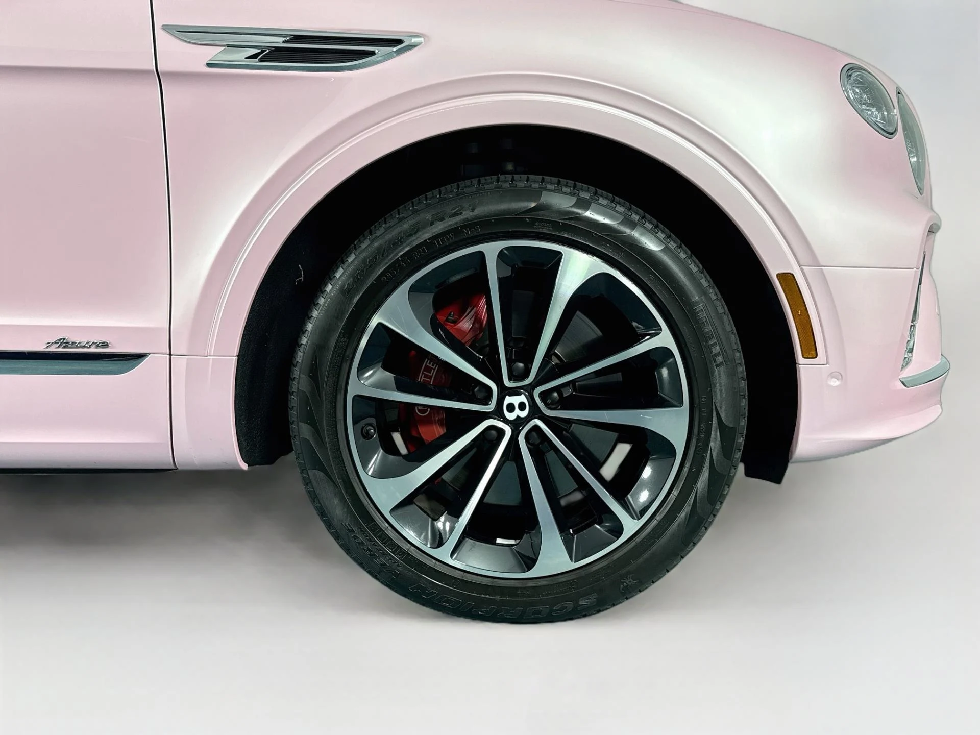 mph057_3092135111_Used_2023_Bentley_Bentayga_Azure_V8_1789145841_e8eb4c8781