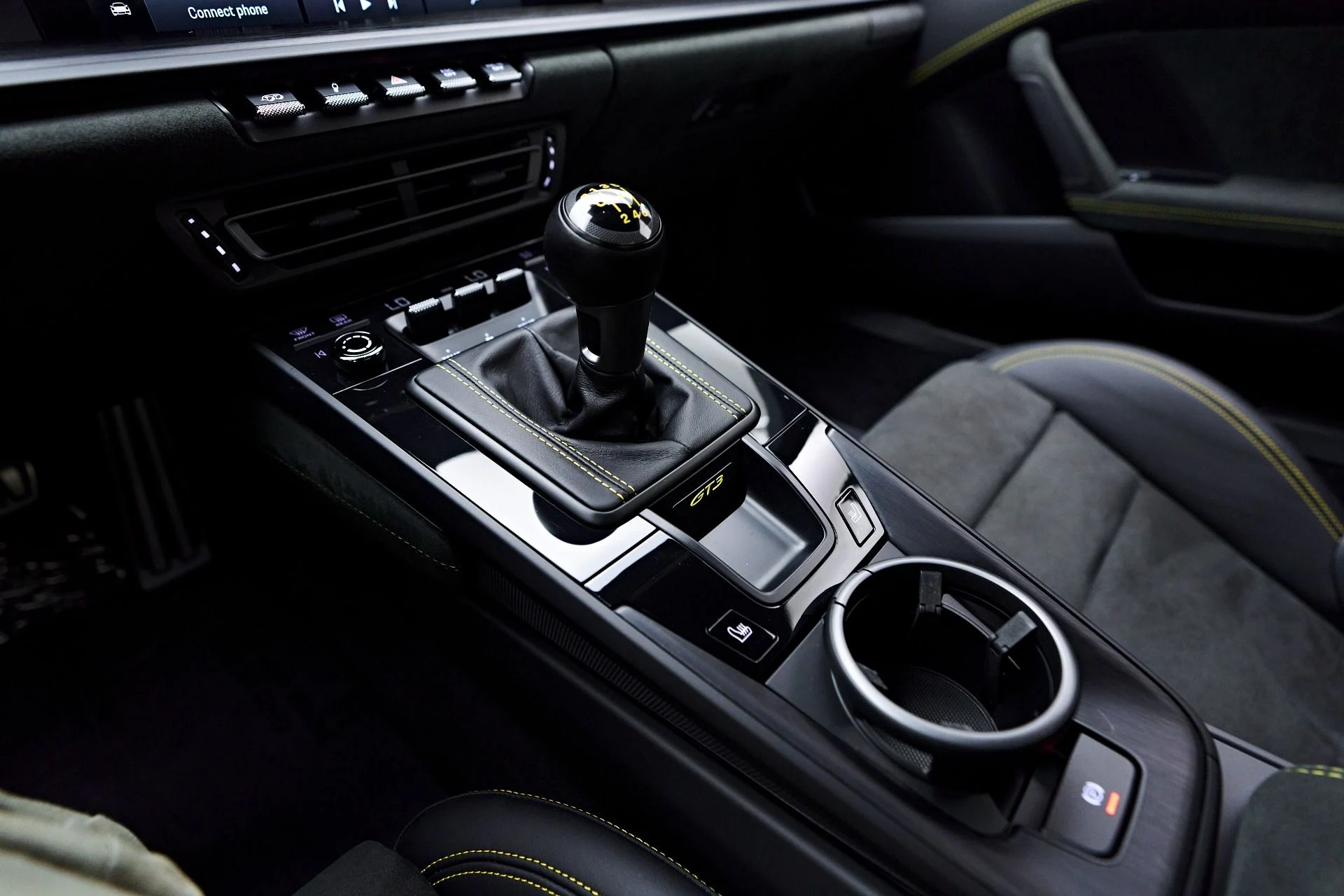 mph057_3145256054_Used_2022_Porsche_911_GT_3_1763574748_54ca63eef2