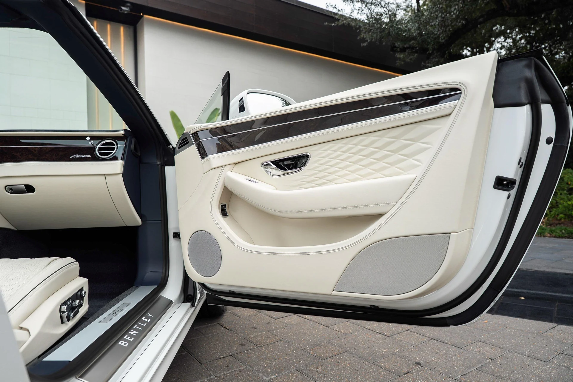 mph057_3149874393_470961996_69312a73437575d819837439_1eba2881ea