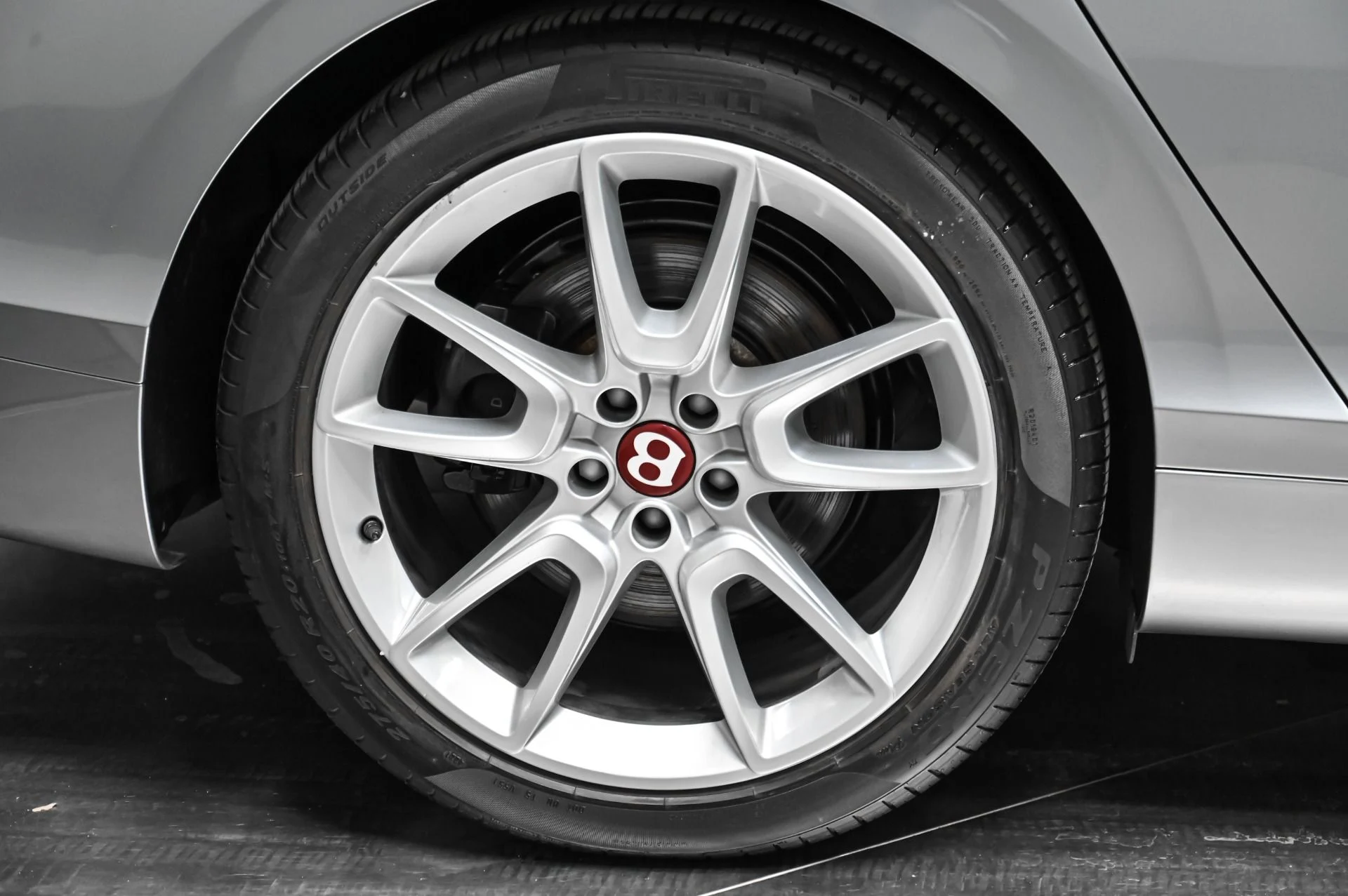 mph057_3155266438_Used_2018_Bentley_Flying_Spur_V8_S_1754506017_7925d34ec5