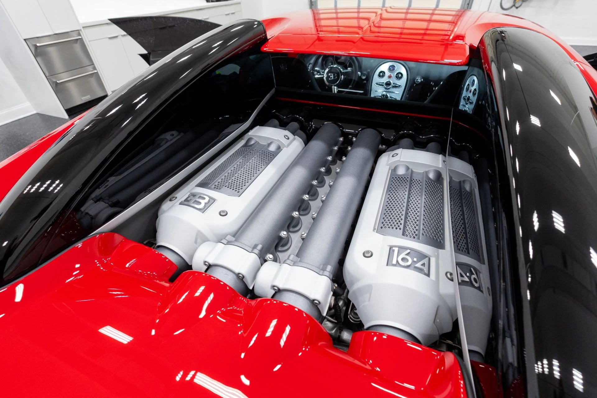 mph057_3157472496_Used_2008_Bugatti_Veyron_164_1769463944_c84f3b0e06