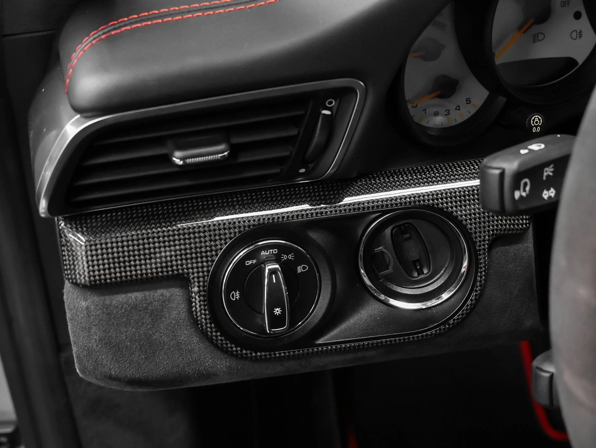 mph057_315851304_58_0c61102bad