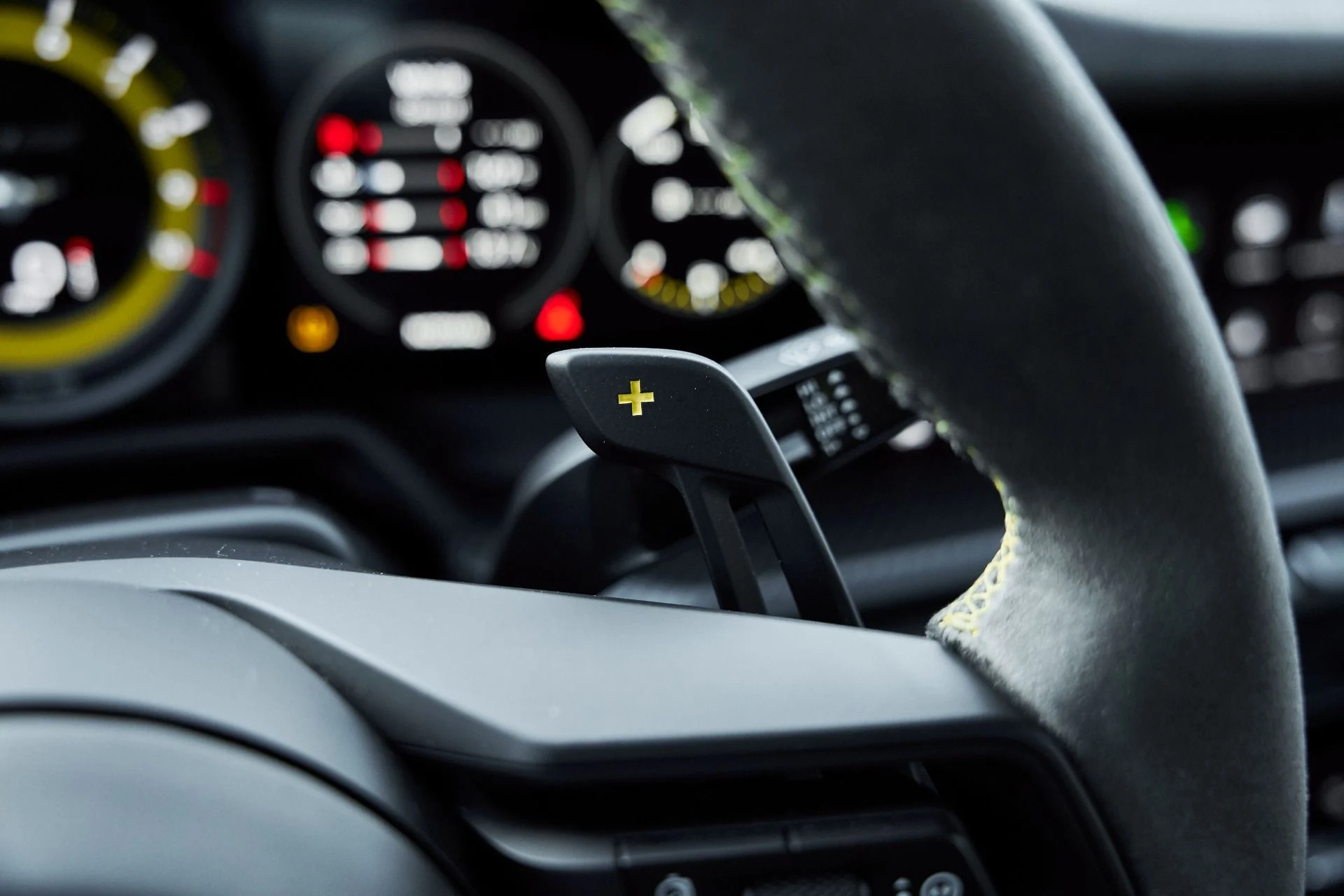 mph057_3158702908_Used_2024_Porsche_911_GT_3_RS_1766112822_0a50720993