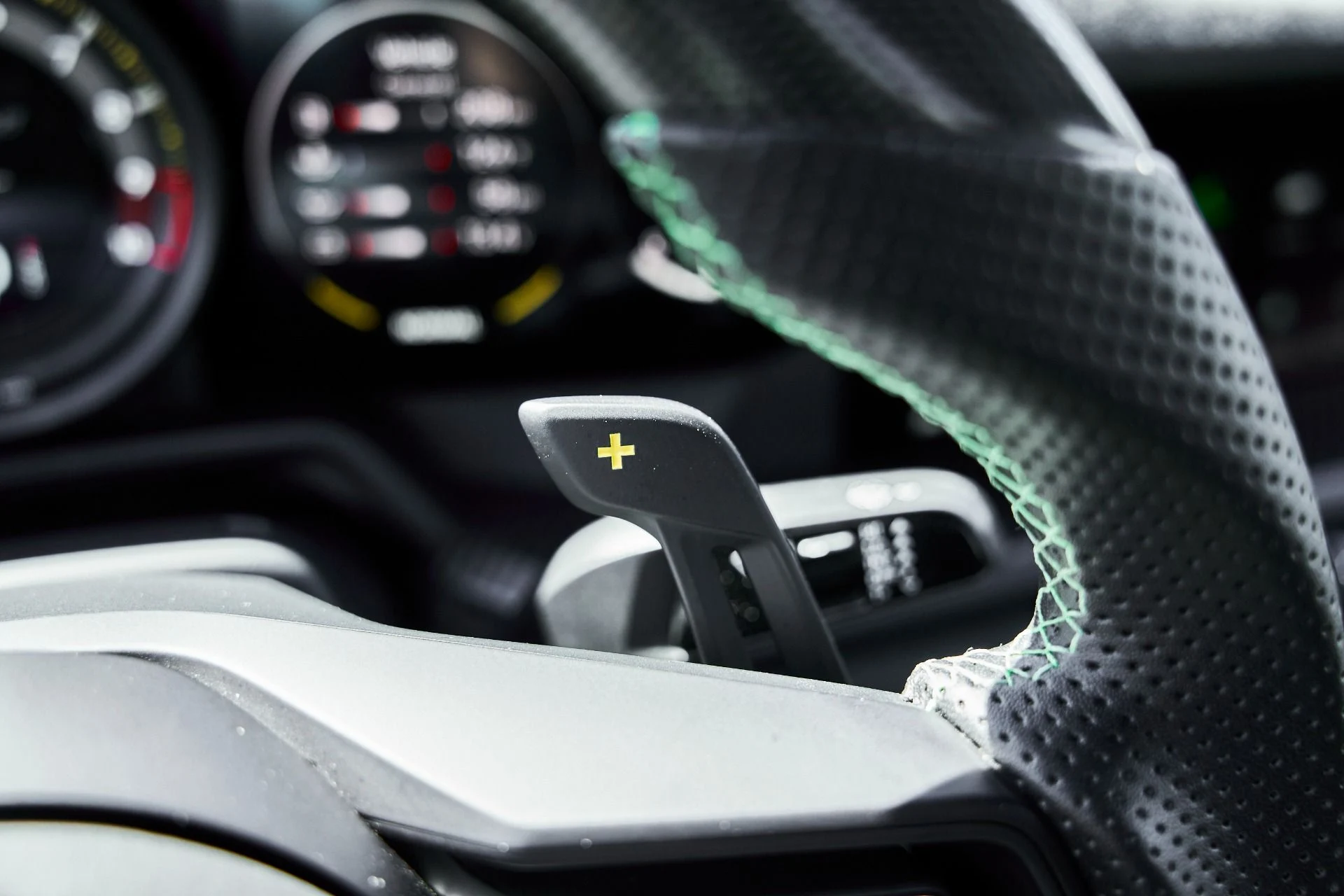 mph057_3159748967_Used_2025_Porsche_911_GT_3_RS_1776295607_ca9356c8e3