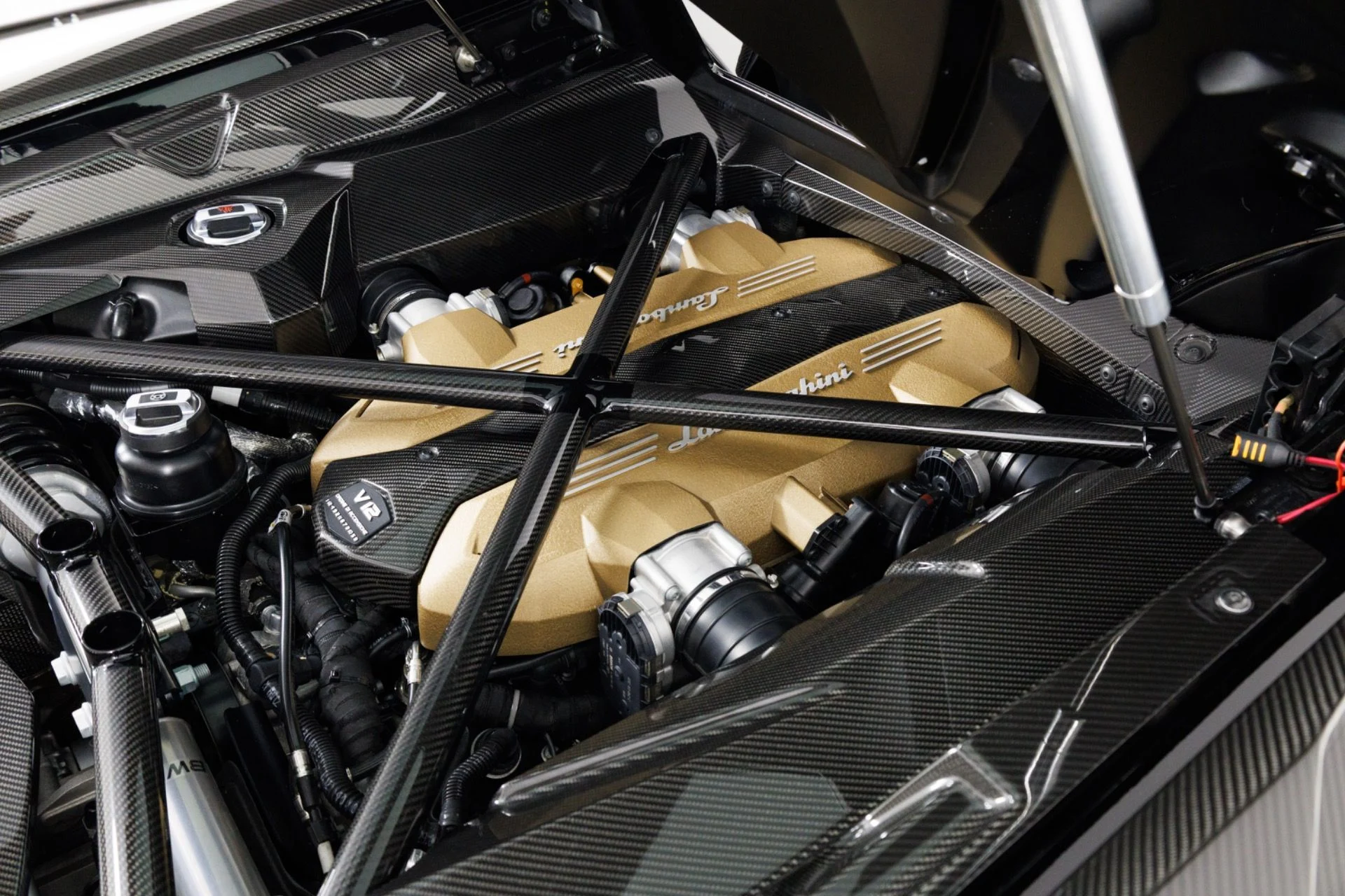 mph057_325820936_Used_2022_Lamborghini_Aventador_LP_780_4_Ultimae_Roadster_1793224005_40e0d8db10