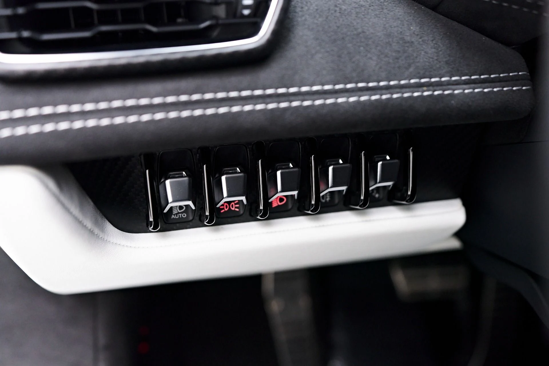 mph057_3273660044_Used_2023_Lamborghini_Huracan_Tecnica_Base_1750384074_fb5689714a