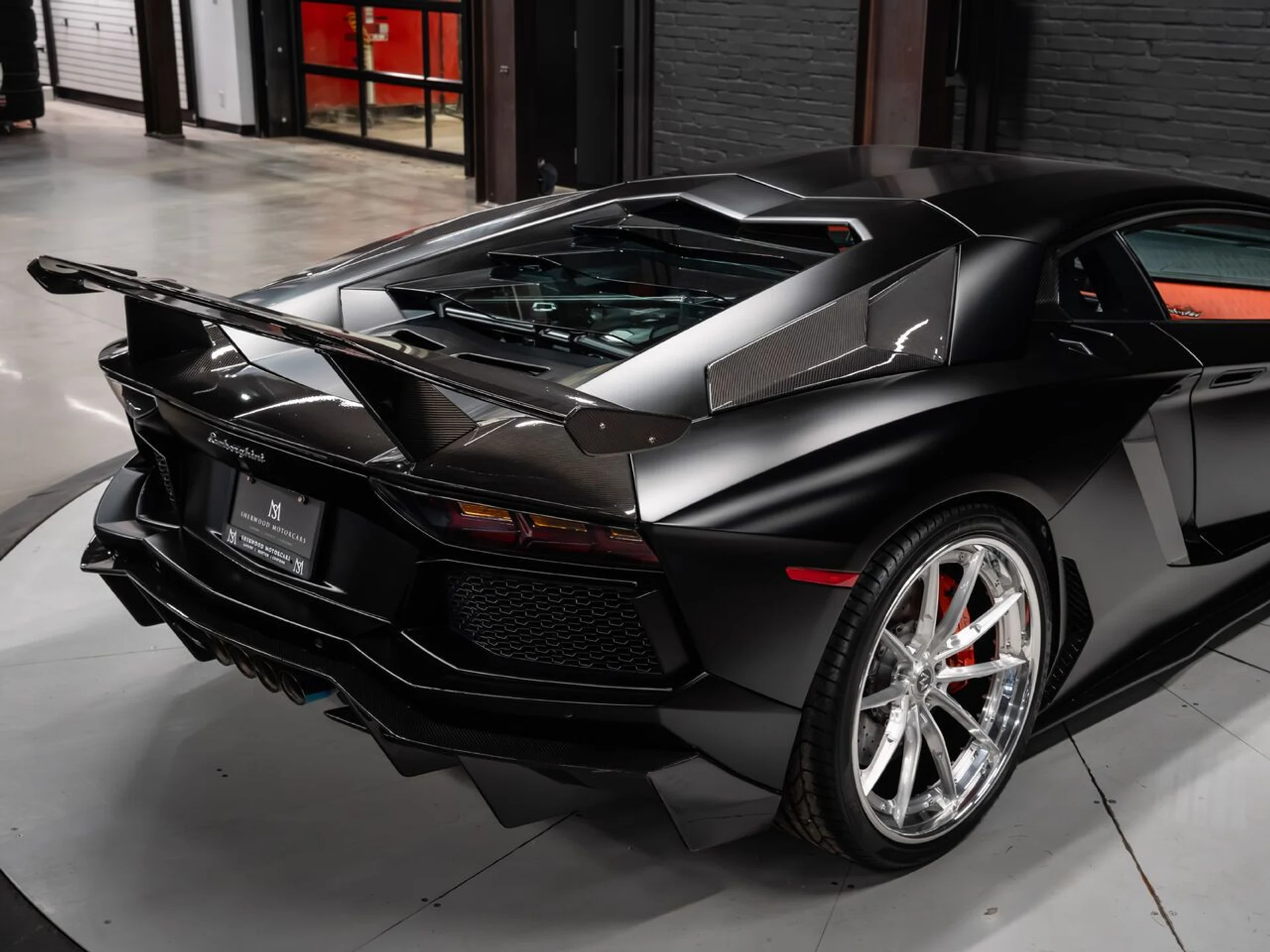 mph057_3298090727_lamborghini_aventador_2015_ee4e9265e9