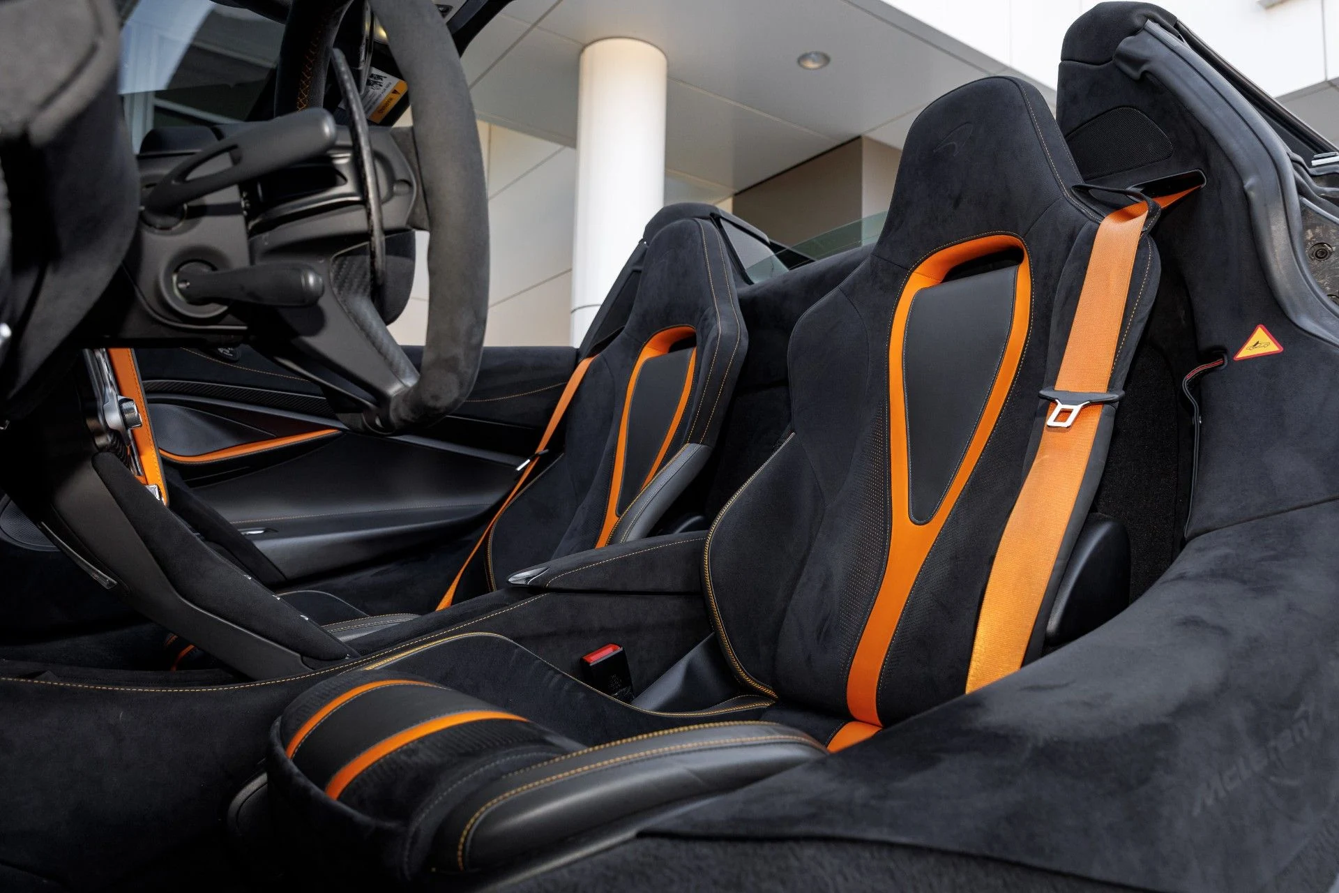 mph057_329980040_654_p58_l_c4145033d3