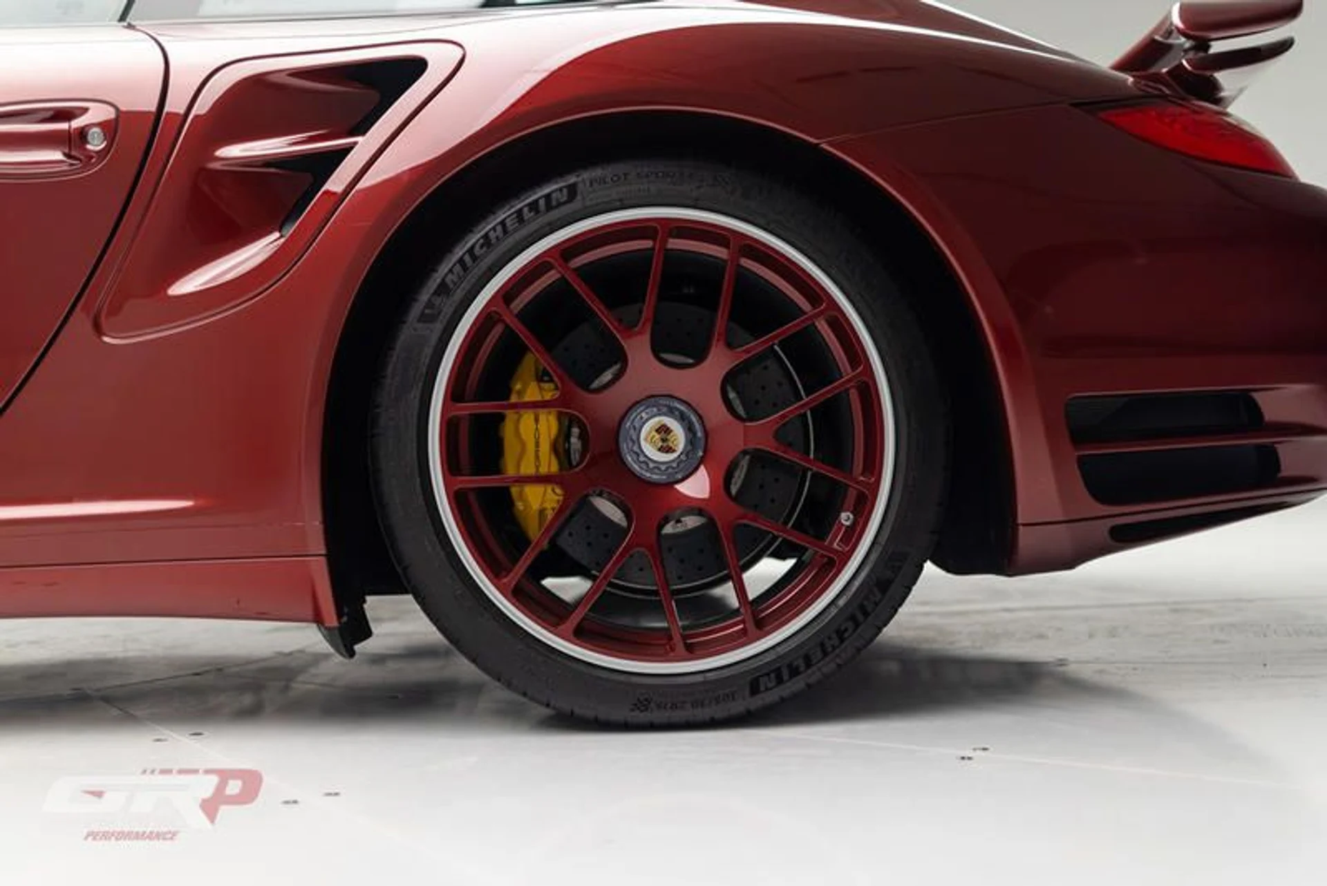 mph057_334712168_2_A7_E7374_D6_C7_48_C4_A45_B_5329291_BCD_14_e33d718c10