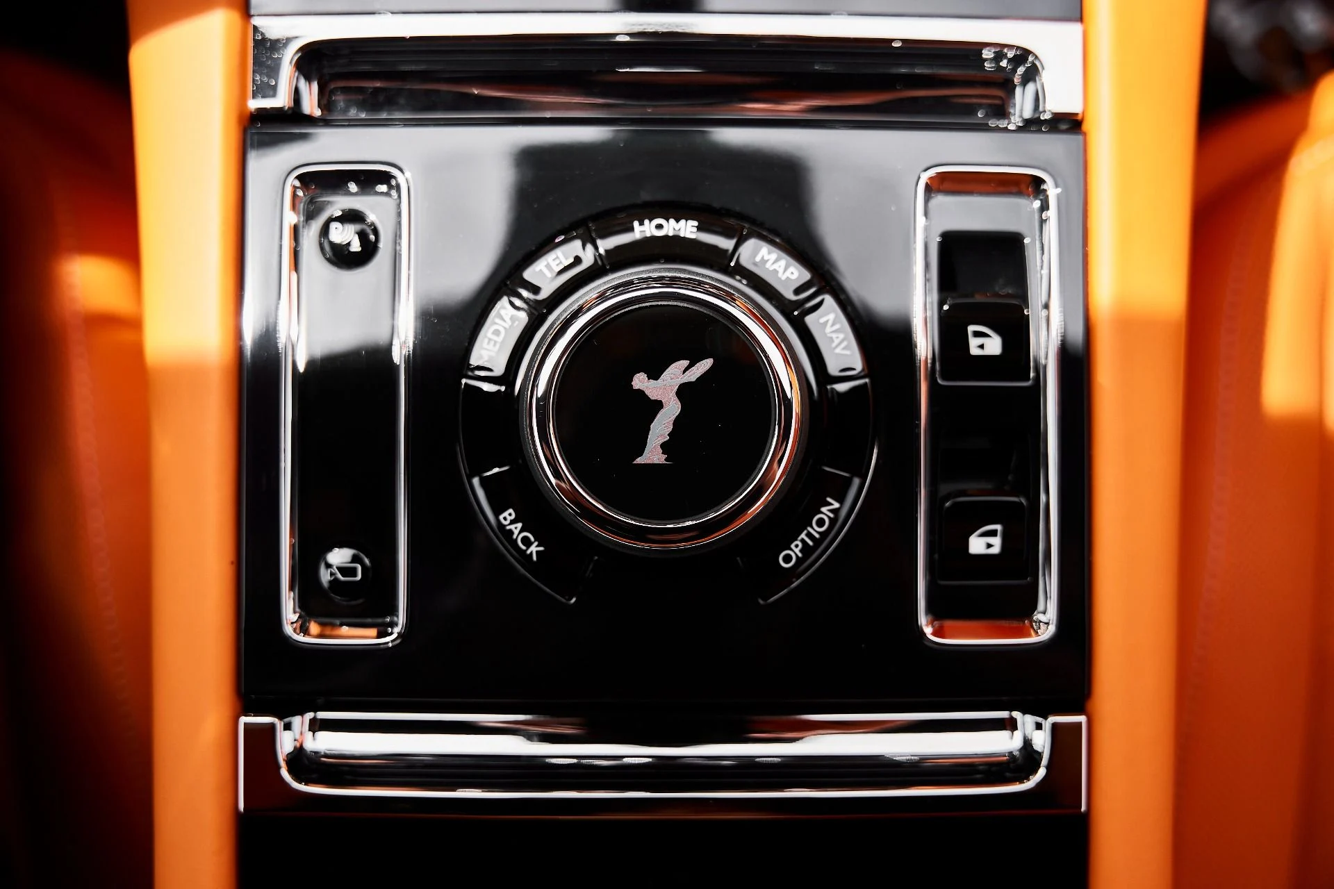 mph057_3367544180_Used_2025_Rolls_Royce_Spectre_Base_1775928288_ea713189a0