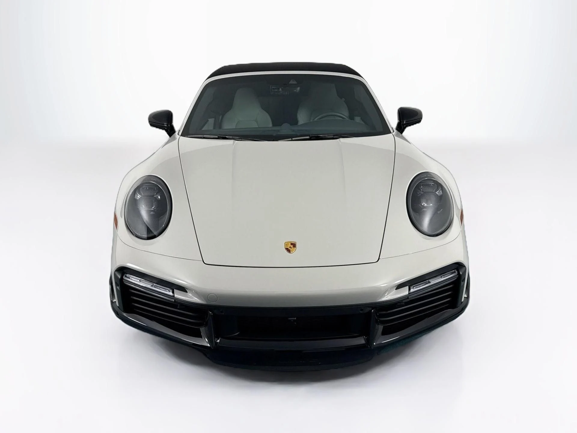 mph057_3426642048_Used_2025_Porsche_911_Turbo_S_1785281668_e8e9e33283