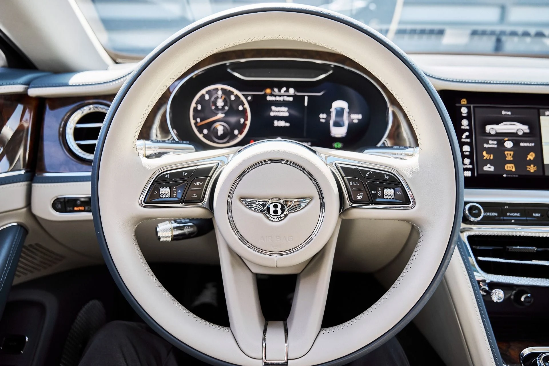 mph057_3453049040_Used_2022_Bentley_Flying_Spur_W12_1781229069_06b6147db7