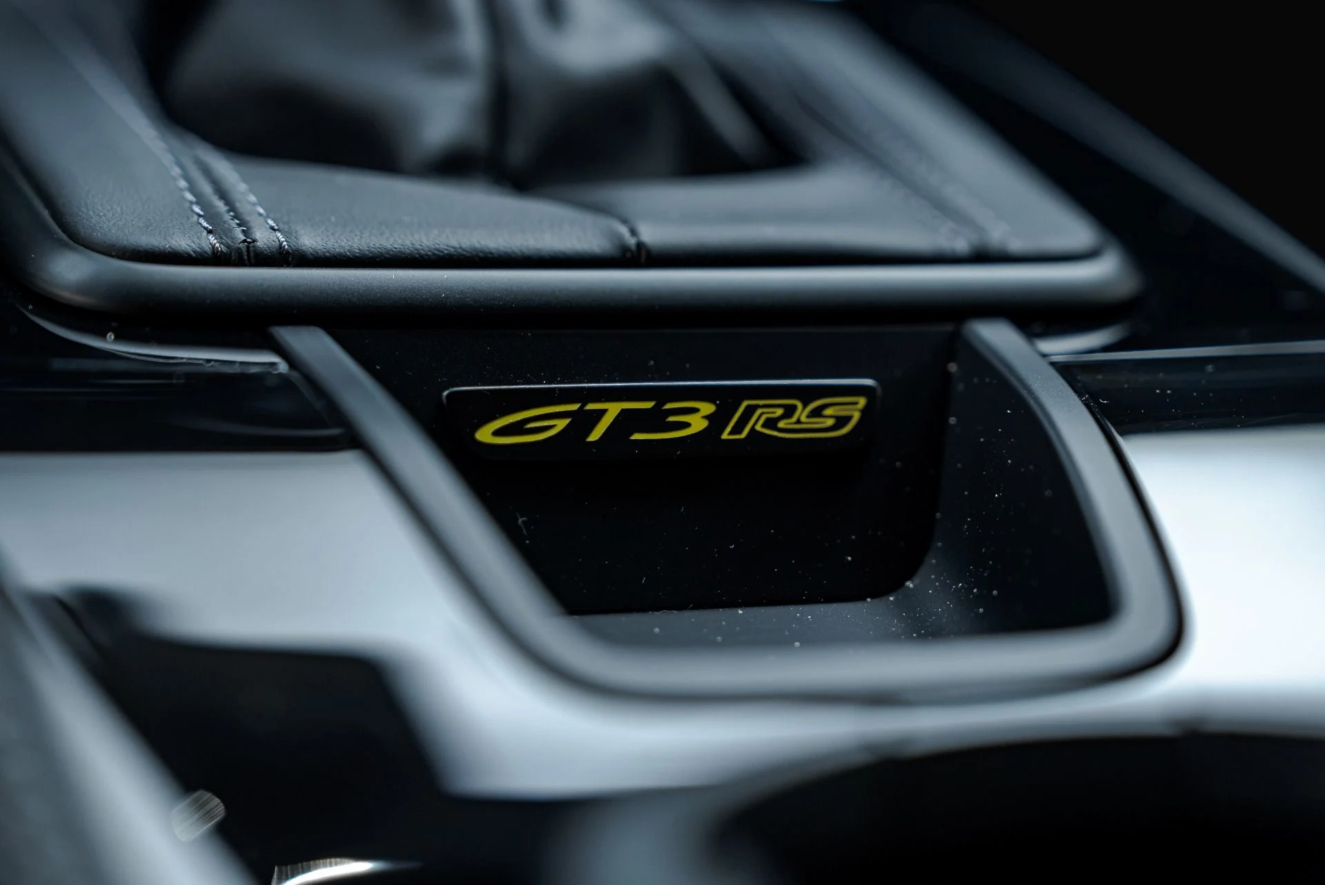 mph057_3486151131_Used_2025_Porsche_911_GT_3_RS_1788469264_d67681ef17
