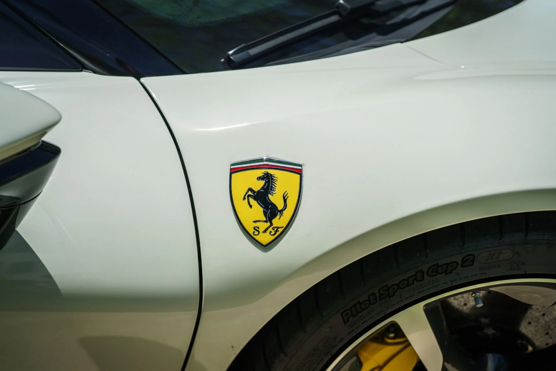 mph057_3504309197_Used_2023_Ferrari_SF_90_Stradale_1778270795_ac2dd2d97c