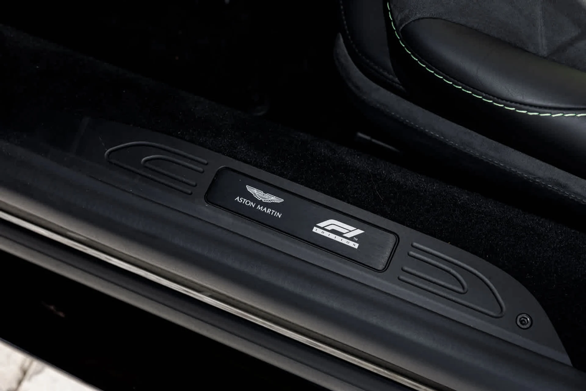 mph057_3518262249_58_5897437074