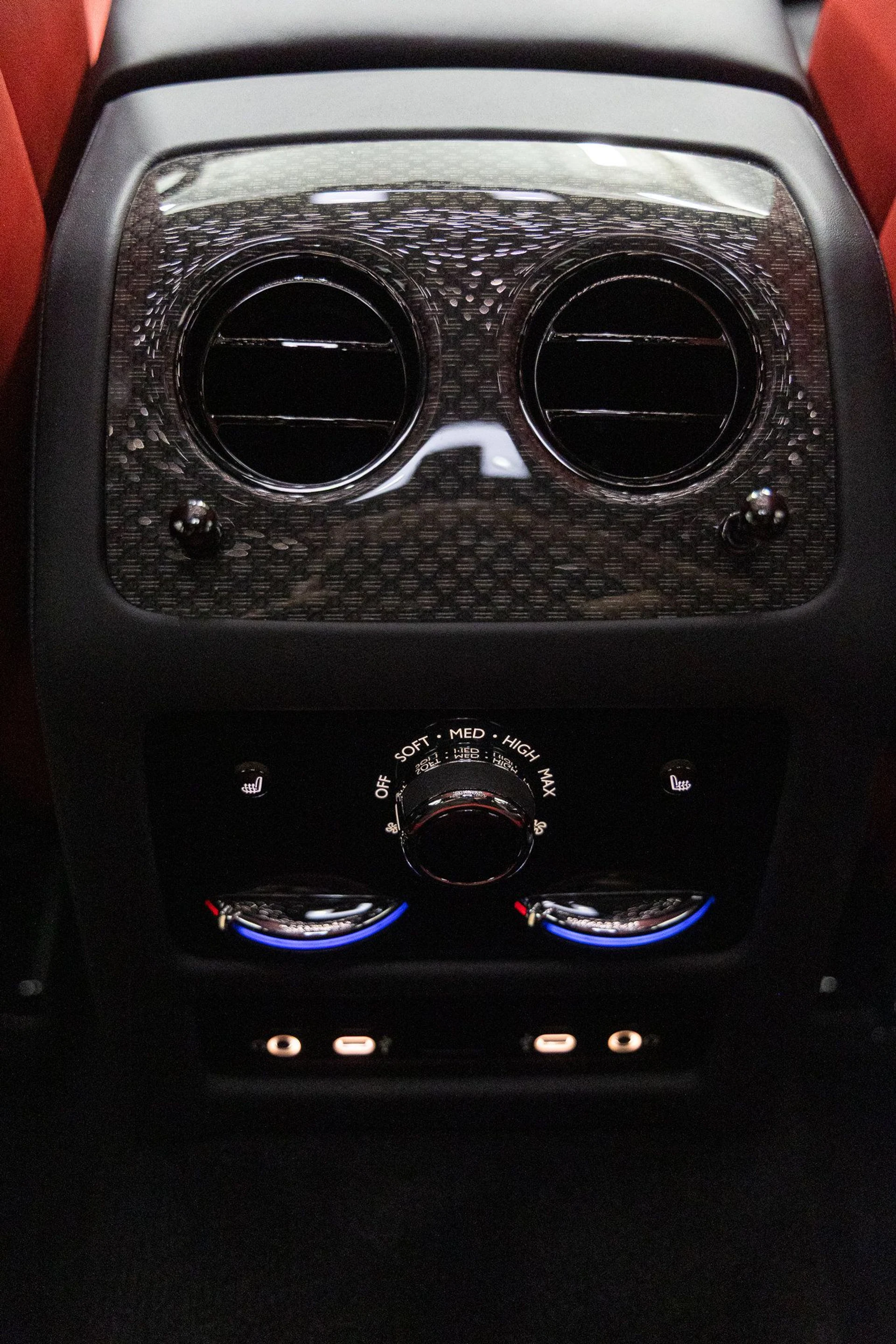 mph057_3521977544_0a2ab4b3f8e8e4b207091ad5e30e4516x_cc6ffd6677