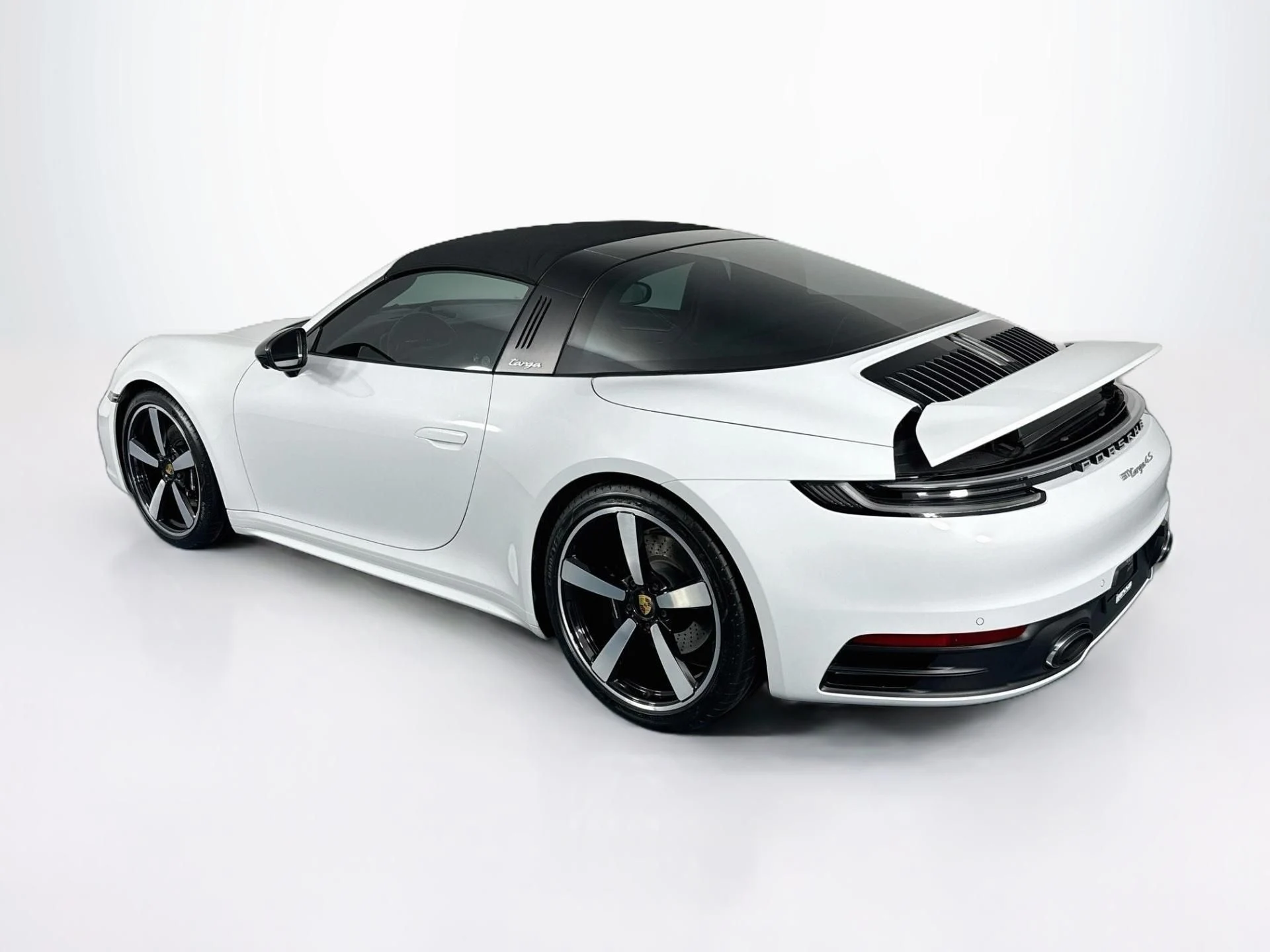mph057_3542371591_Used_2021_Porsche_911_Targa_4_S_1789669383_ab4bf5a634