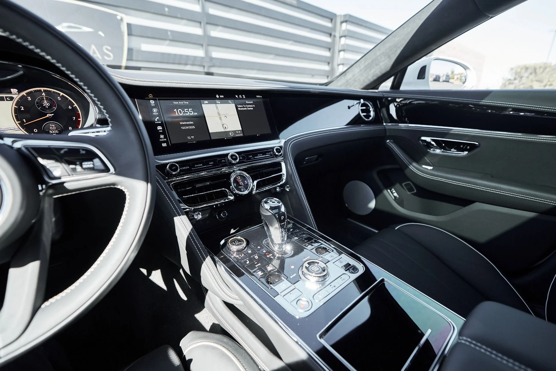 mph057_3556191569_Used_2024_Bentley_Flying_Spur_S_1761779970_c5e0d3dbcc