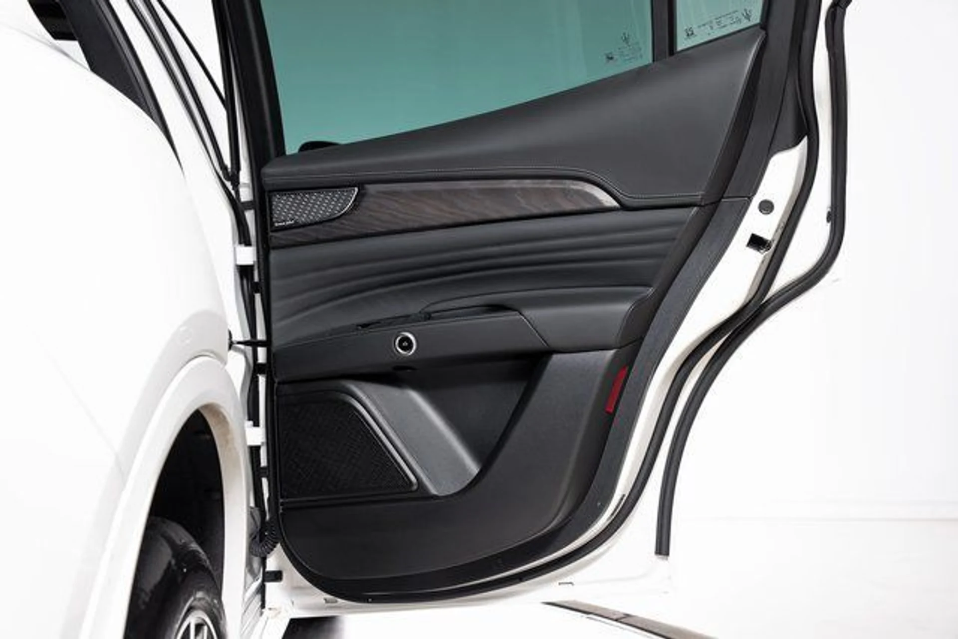 mph057_3576130129_53ef1b58c62114877db3a3f2a25823c1x_886836ccb1