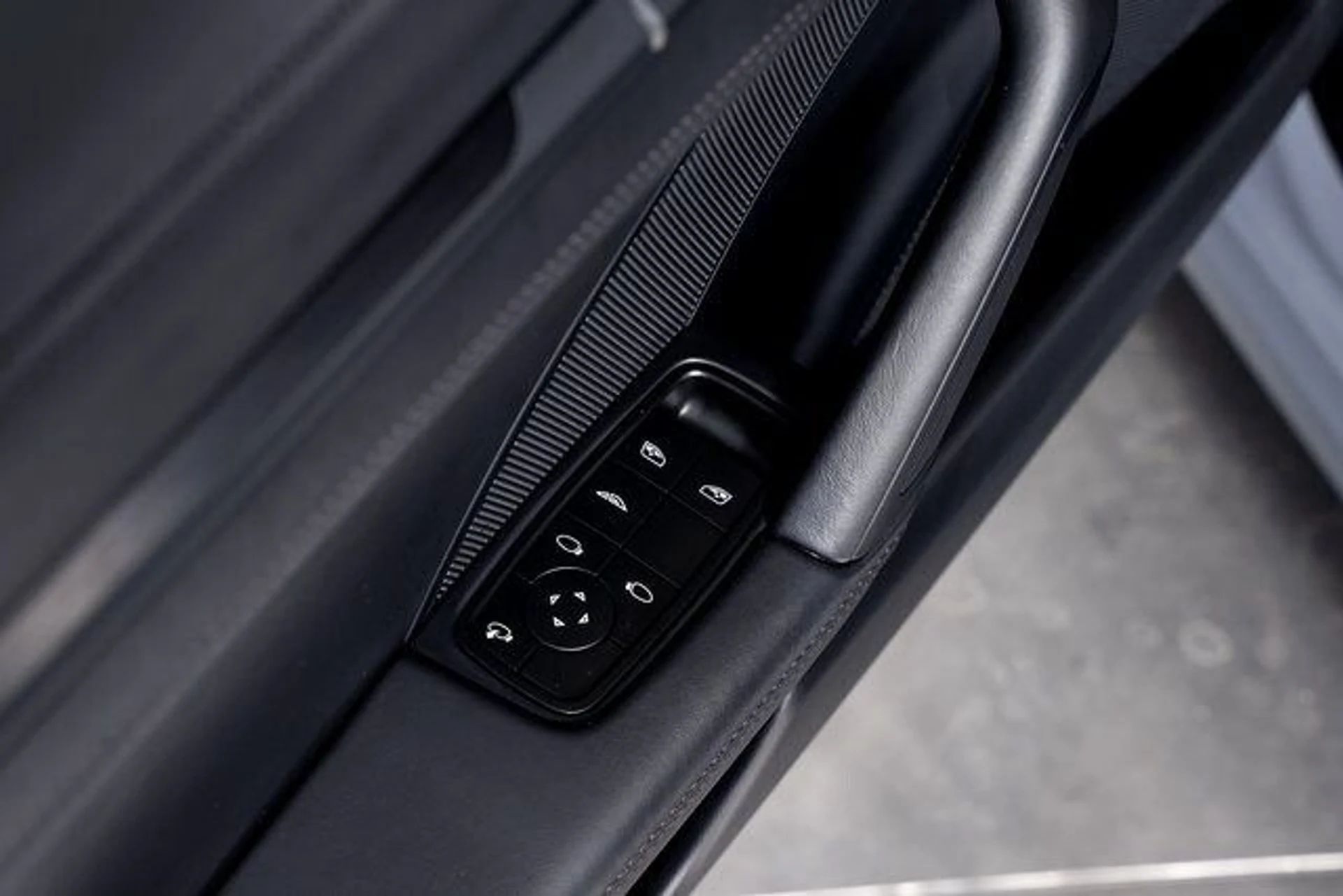 mph057_3592217723_84078d0f6e33b36d33127732f1192f92x_b62d158ee5