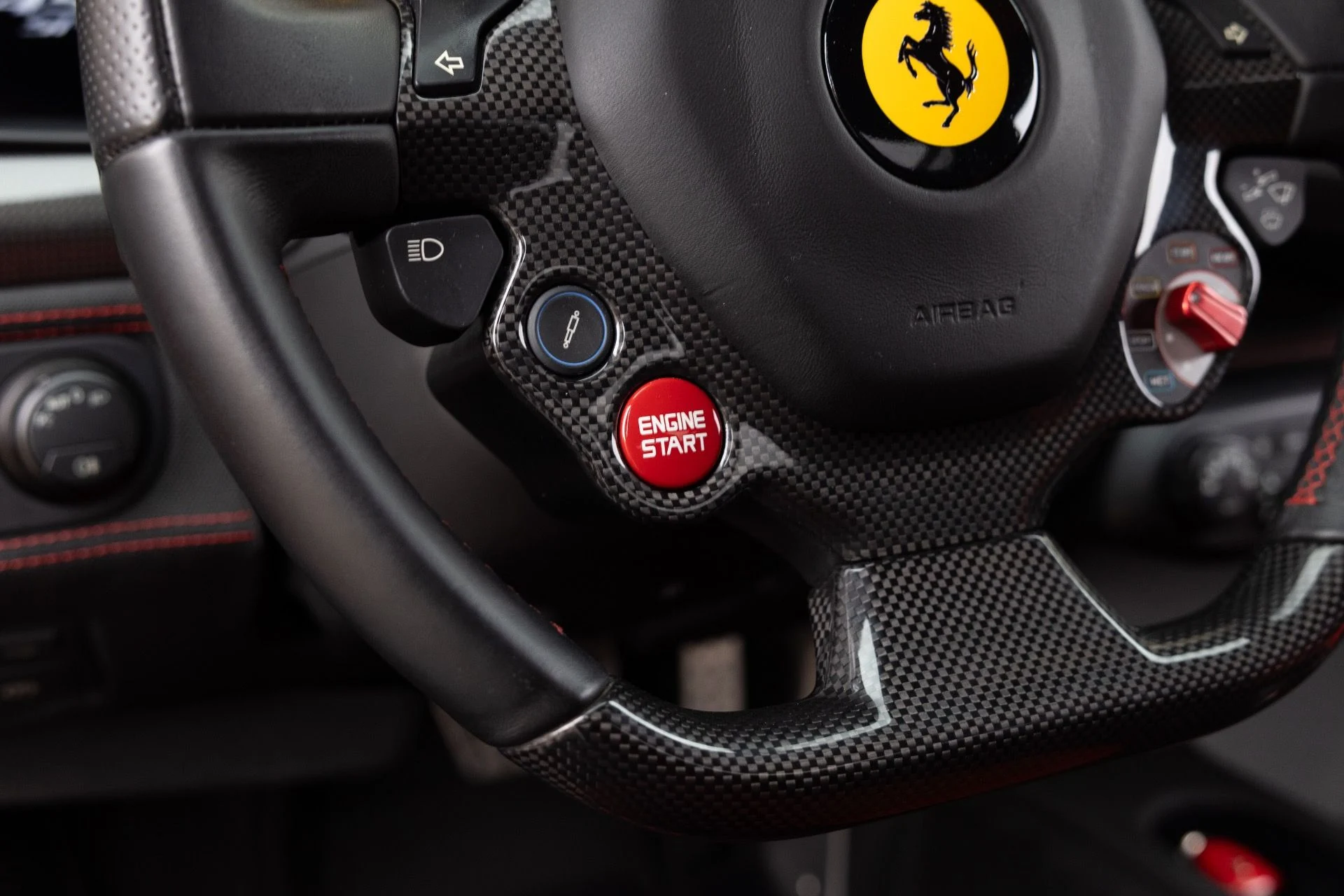 mph057_3635943023_Used_2014_Ferrari_458_Speciale_1781299573_75cd799575