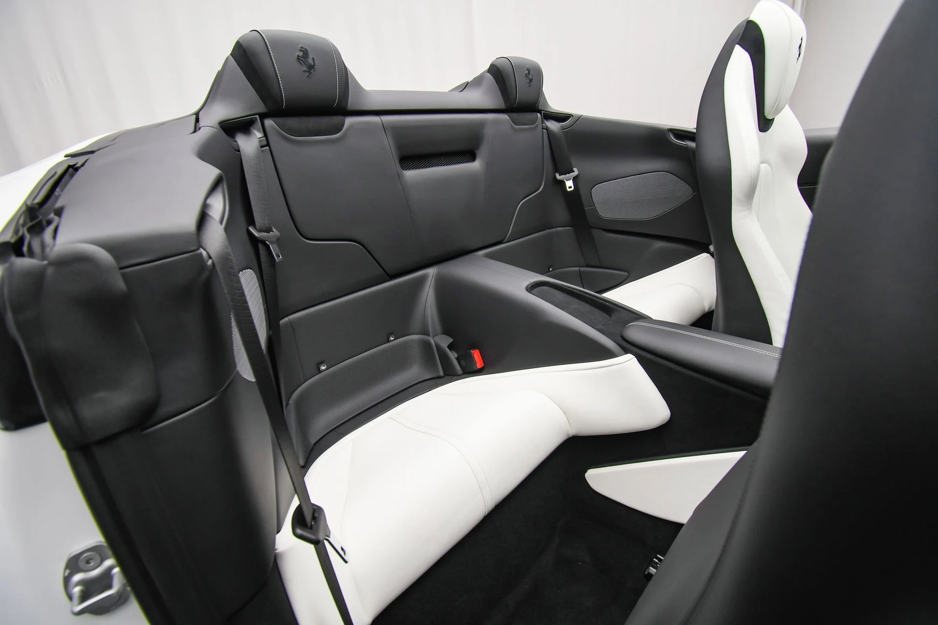 mph057_3642317717_ee4a85fe7aa7414b9174fcb270865f20_8f21ade587