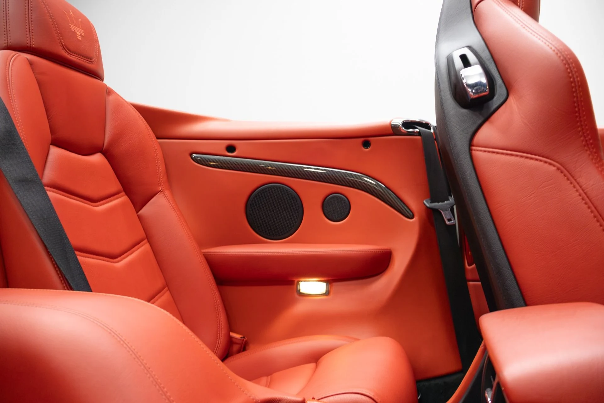 mph057_3650195587_Used_2018_Maserati_Gran_Turismo_1761598740_b5a70b2ae3