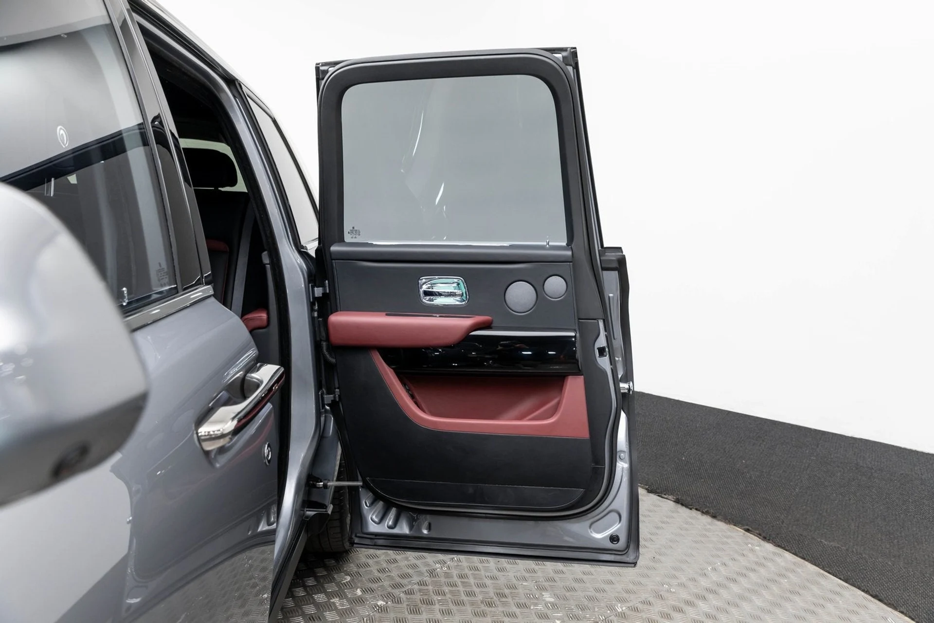 mph057_3671817047_58_f132d61777