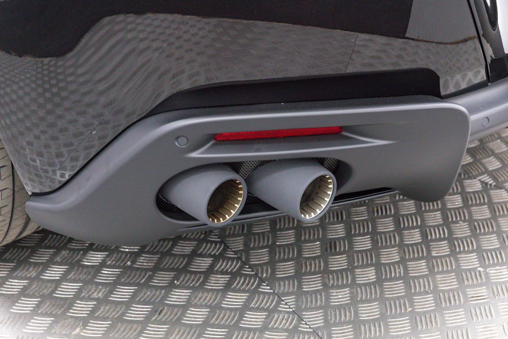 mph057_3690795163_3e2ee11126a140328c82cabe06409d8a_b92658db83