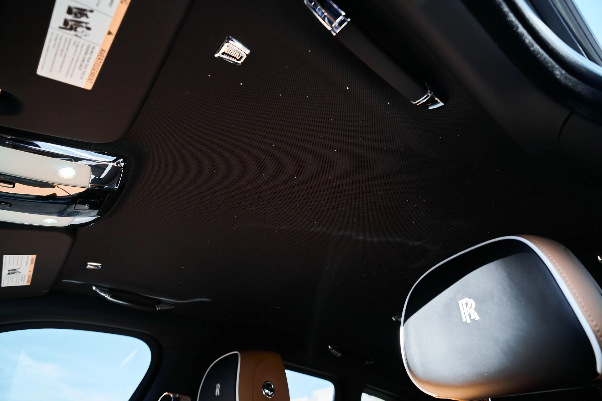 mph057_3692105474_Used_2025_Rolls_Royce_Cullinan_Base_1766020453_e64c263643