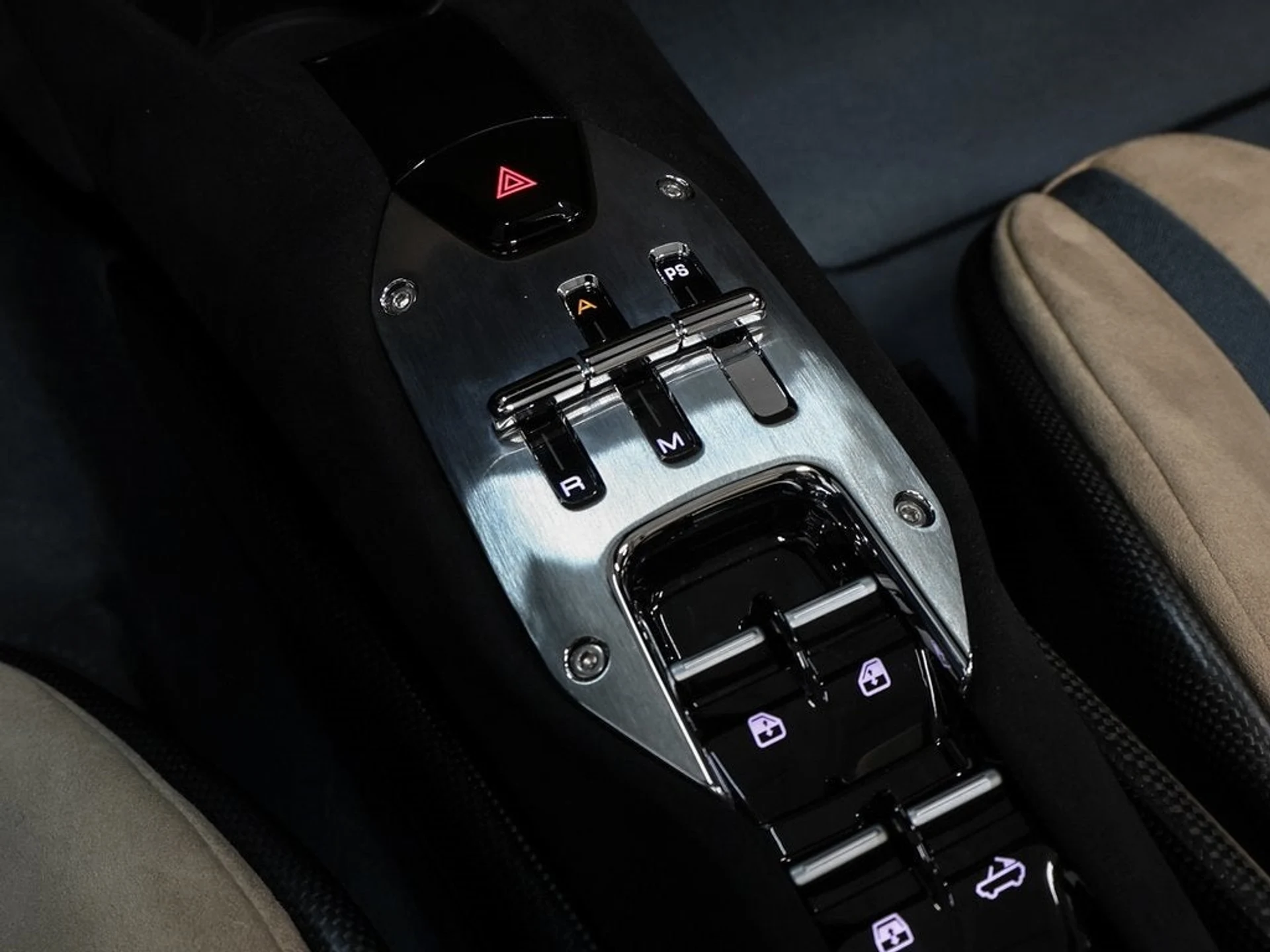 mph057_371097906_58_66cbb5abea