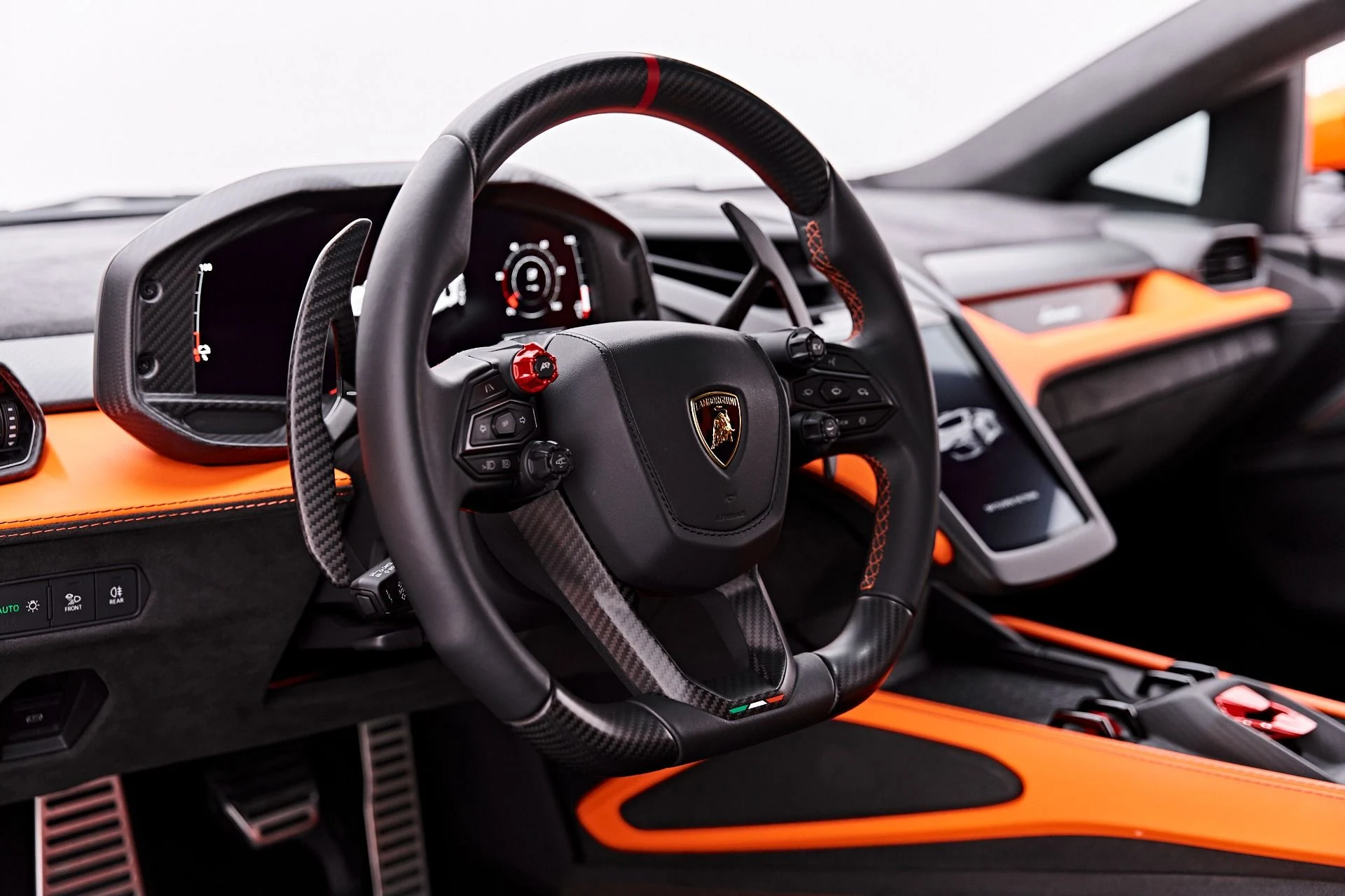 mph057_3717495546_Used_2024_Lamborghini_Revuelto_Base_1787792835_5b21b35042