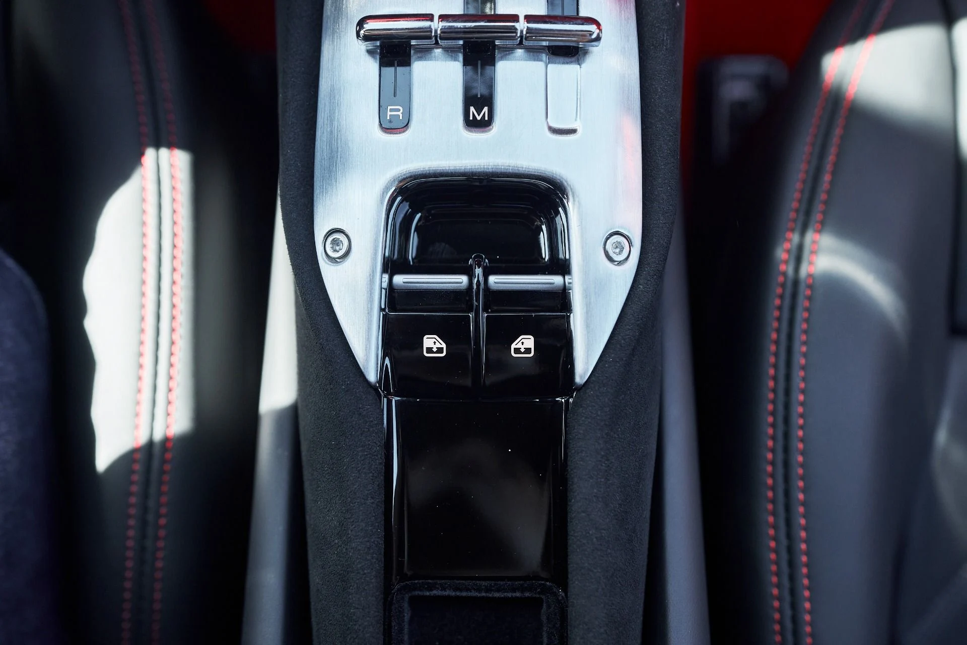 mph057_373615110_Used_2024_Ferrari_296_GTB_1759898507_8737119a2e