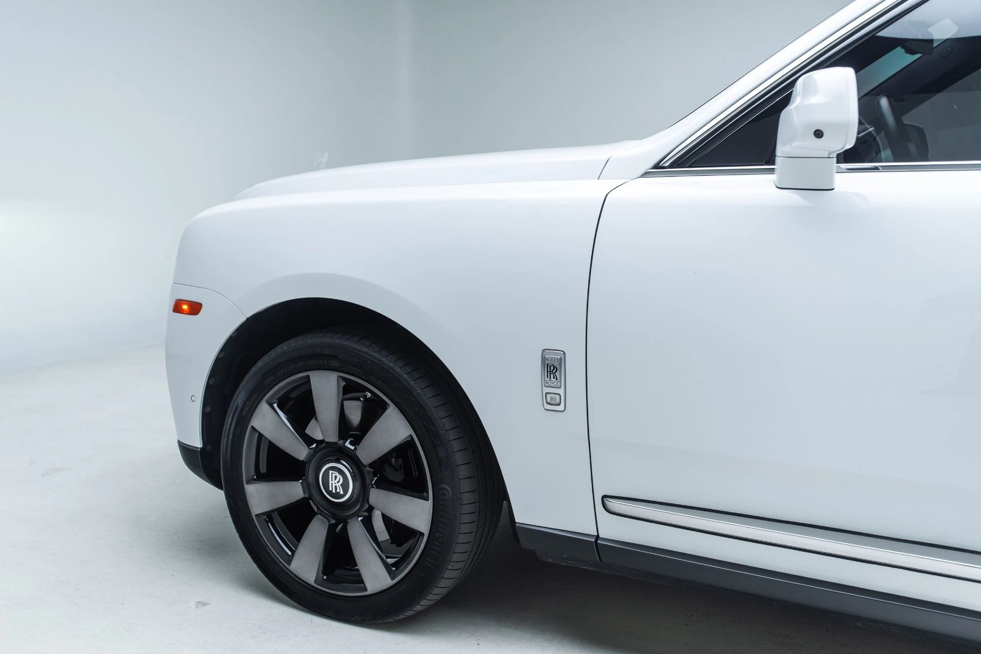 mph057_3760150145_Used_2019_Rolls_Royce_Cullinan_1786991337_de43719dc6