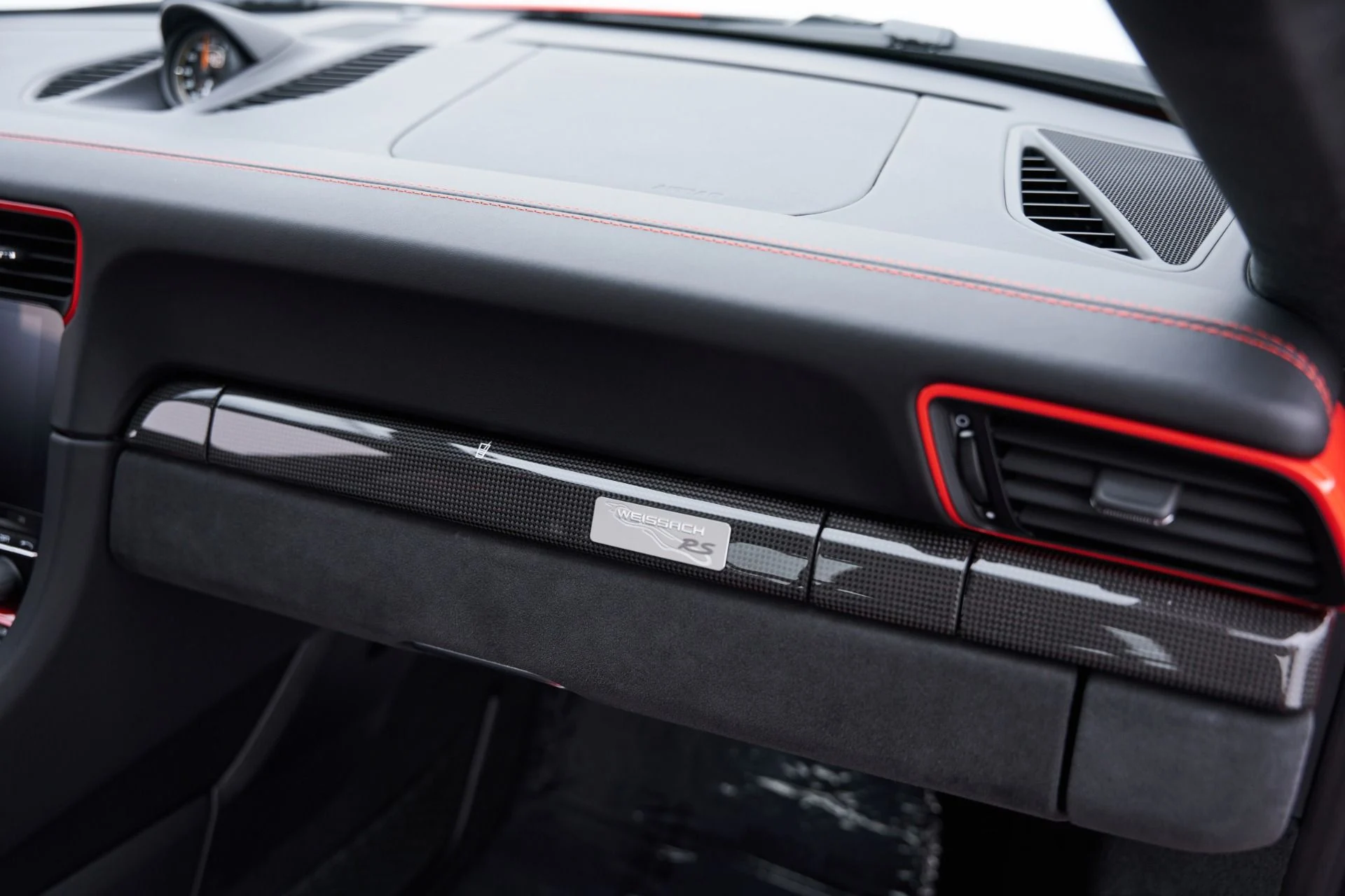 mph057_3760743352_Used_2018_Porsche_911_GT_2_RS_1792687229_3da1154b75