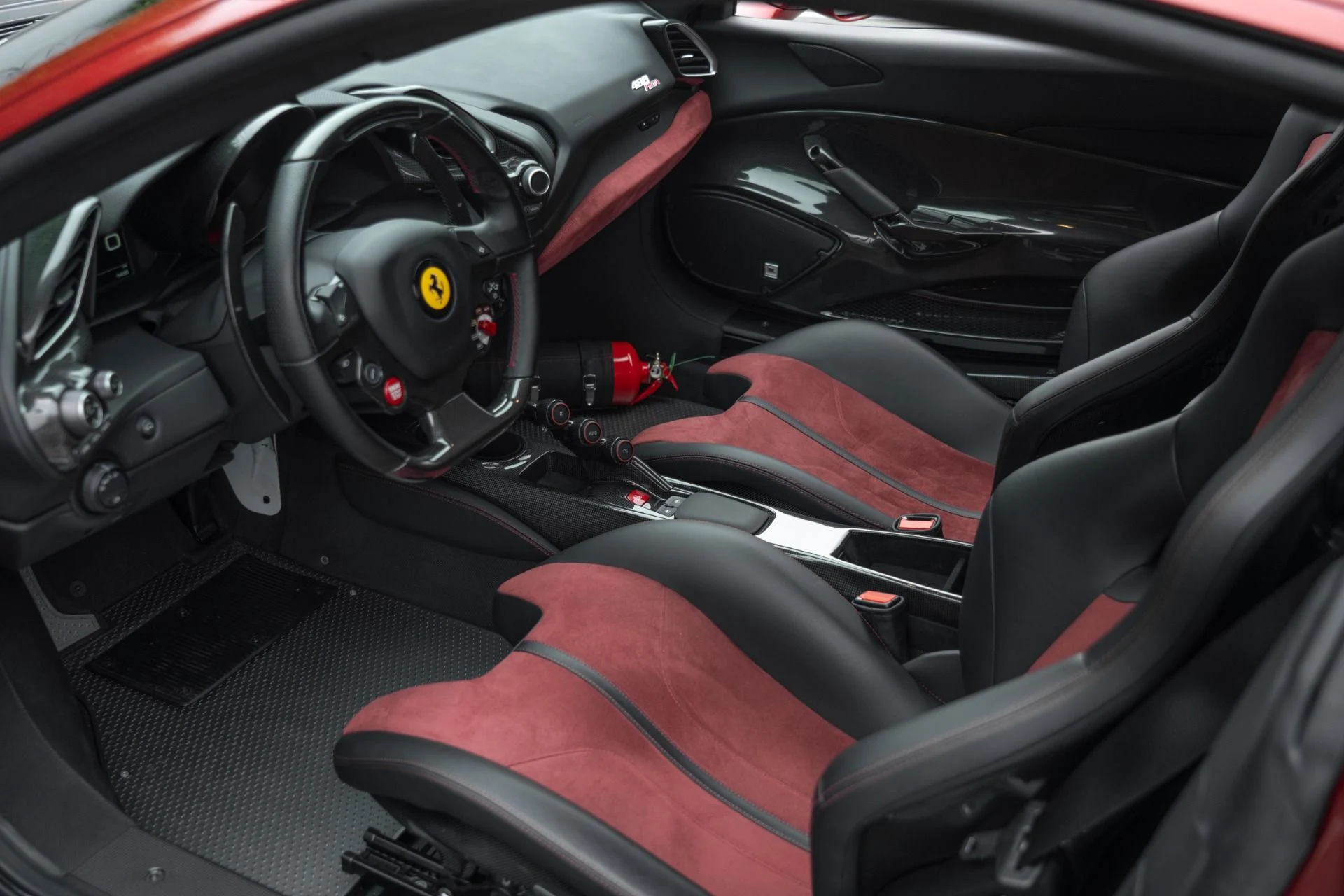 mph057_3770463135_Used_2019_Ferrari_488_Pista_1759877371_b46602439e