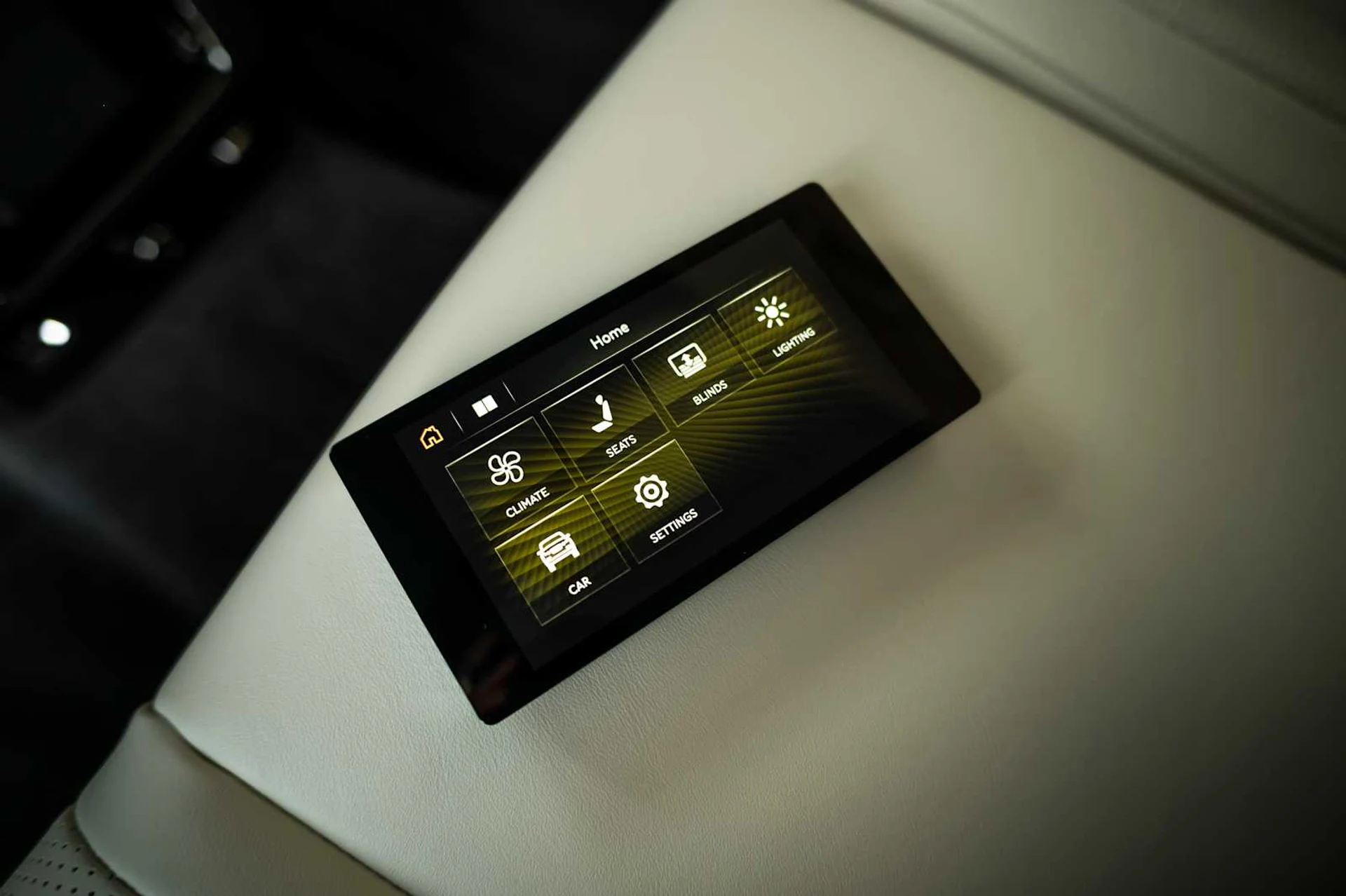 mph057_3781640852_115fb06b1d47df42f592278698448954x_24c2d6d859