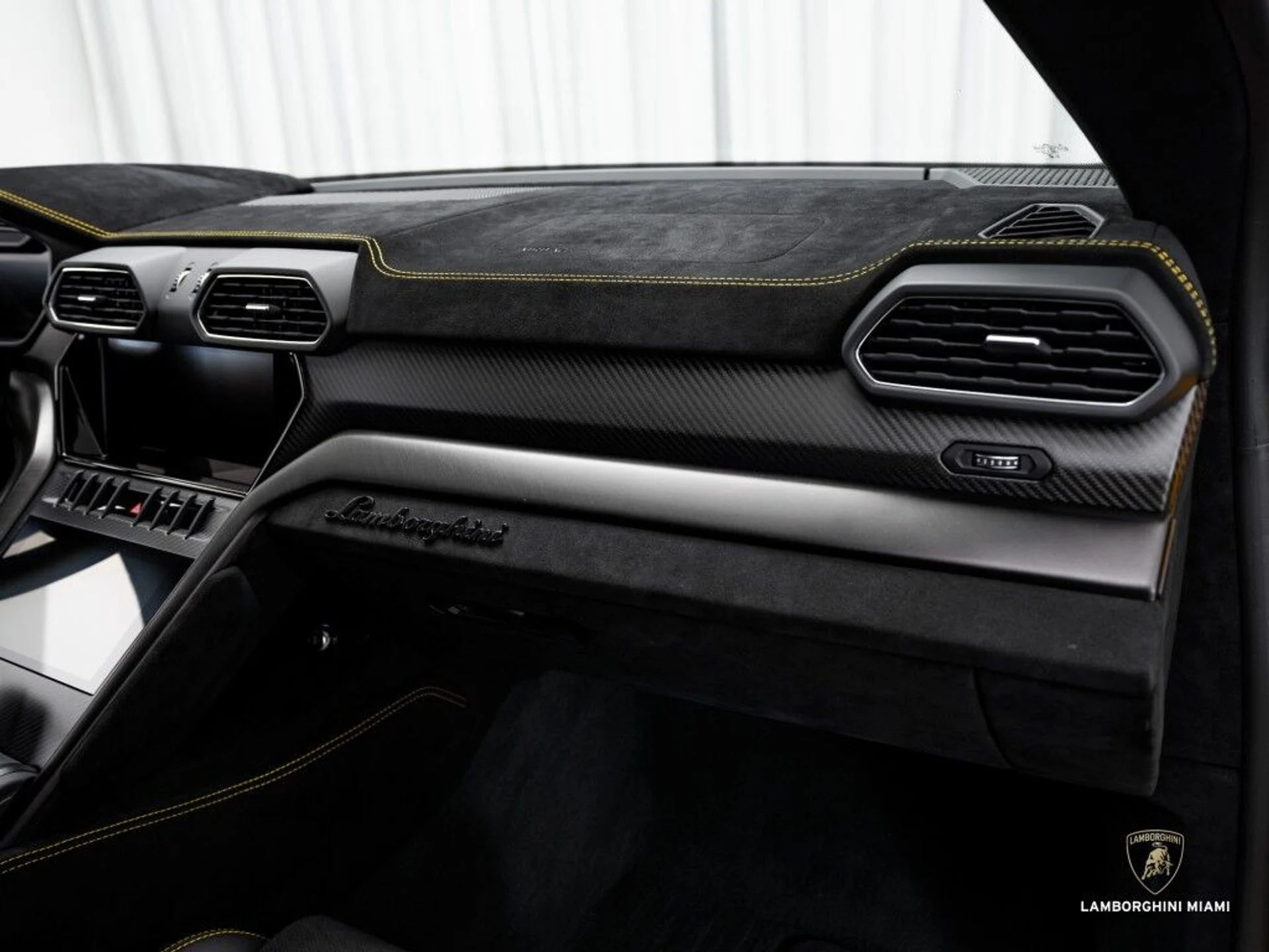 mph057_38391487_29fb3a26fd1135496df859c9732363c9_2b74896311