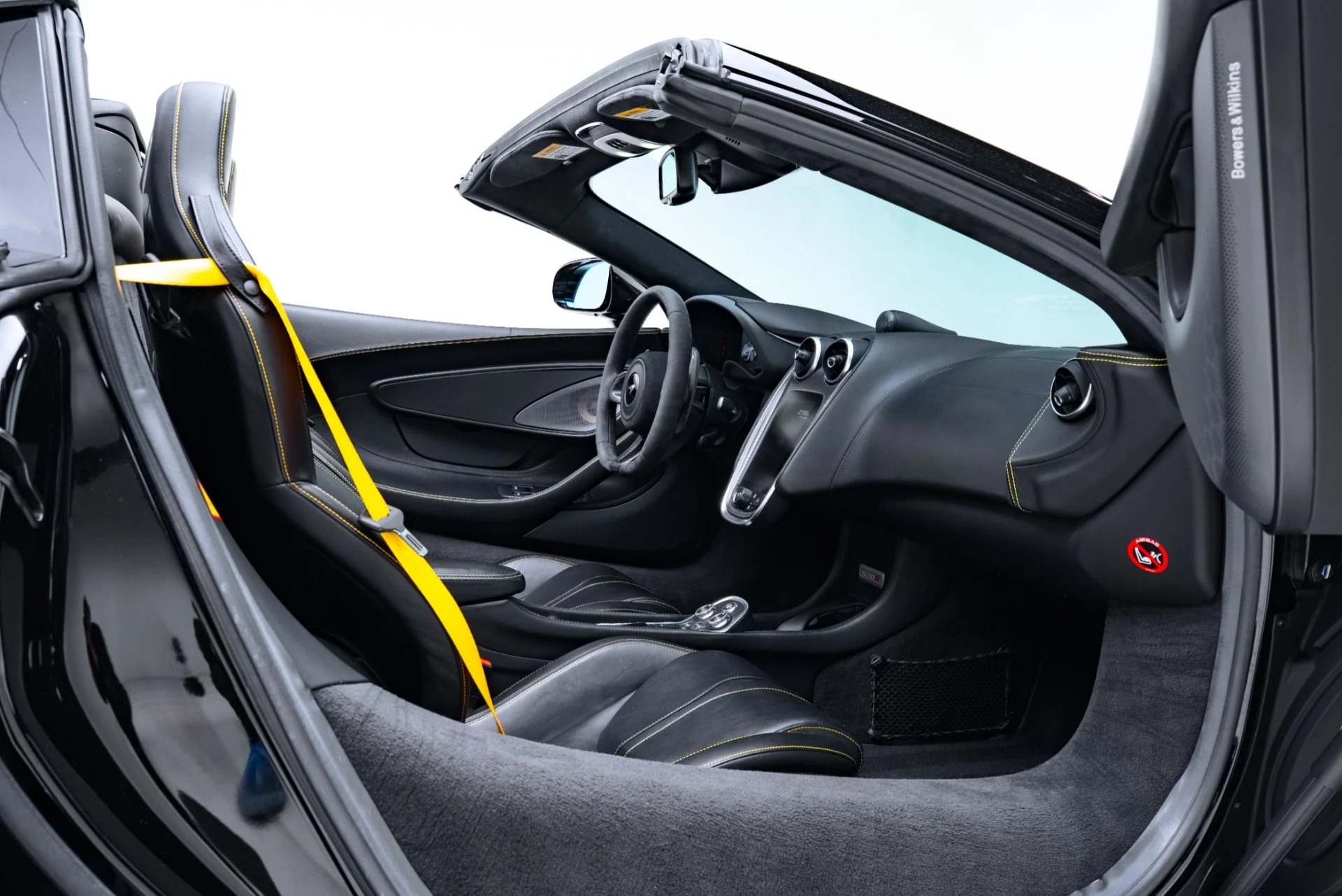 mph057_391007082_Used_2019_Mc_Laren_570_S_Spider_1771457547_c5ec3feeb2